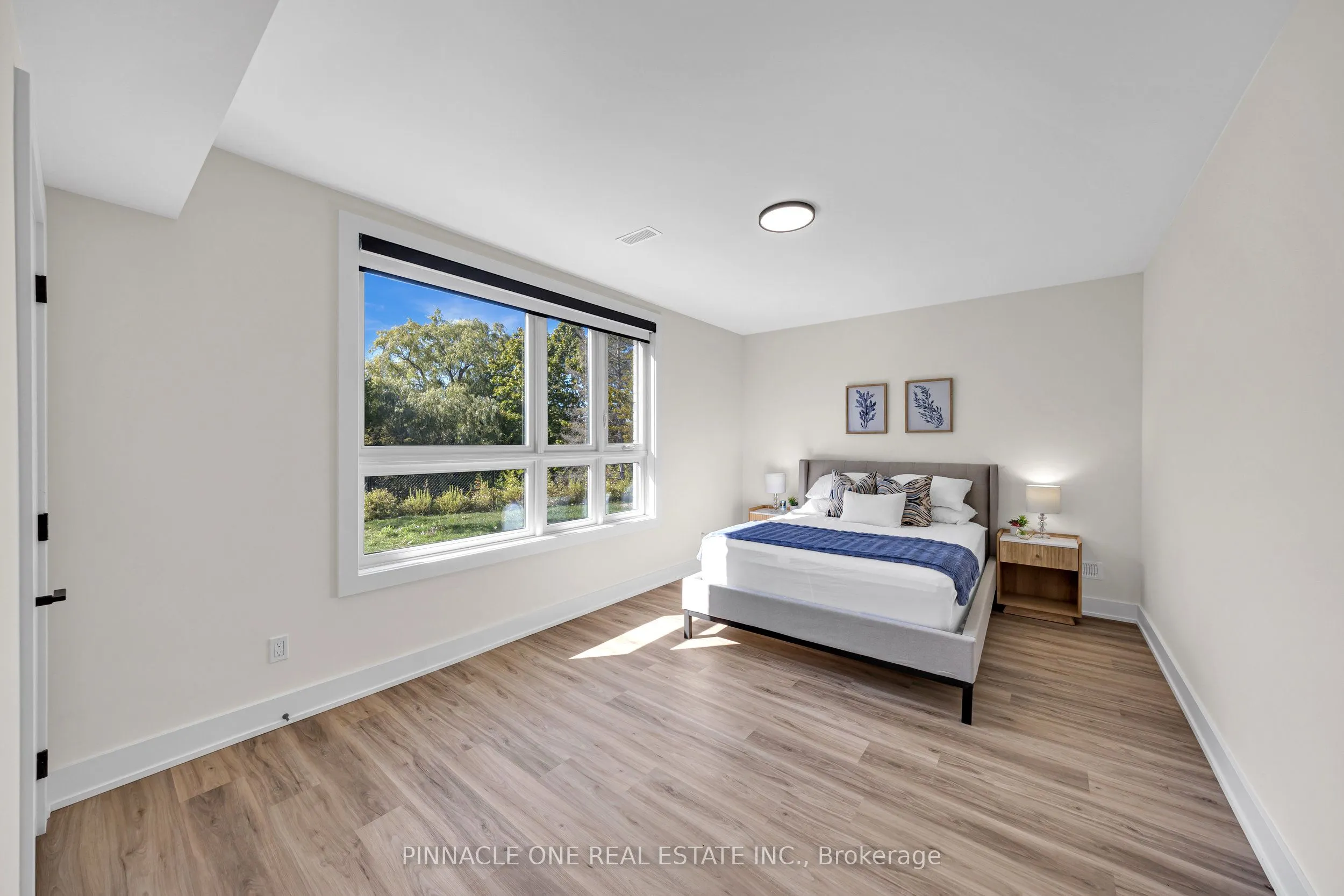 12 Tidmarsh Lane