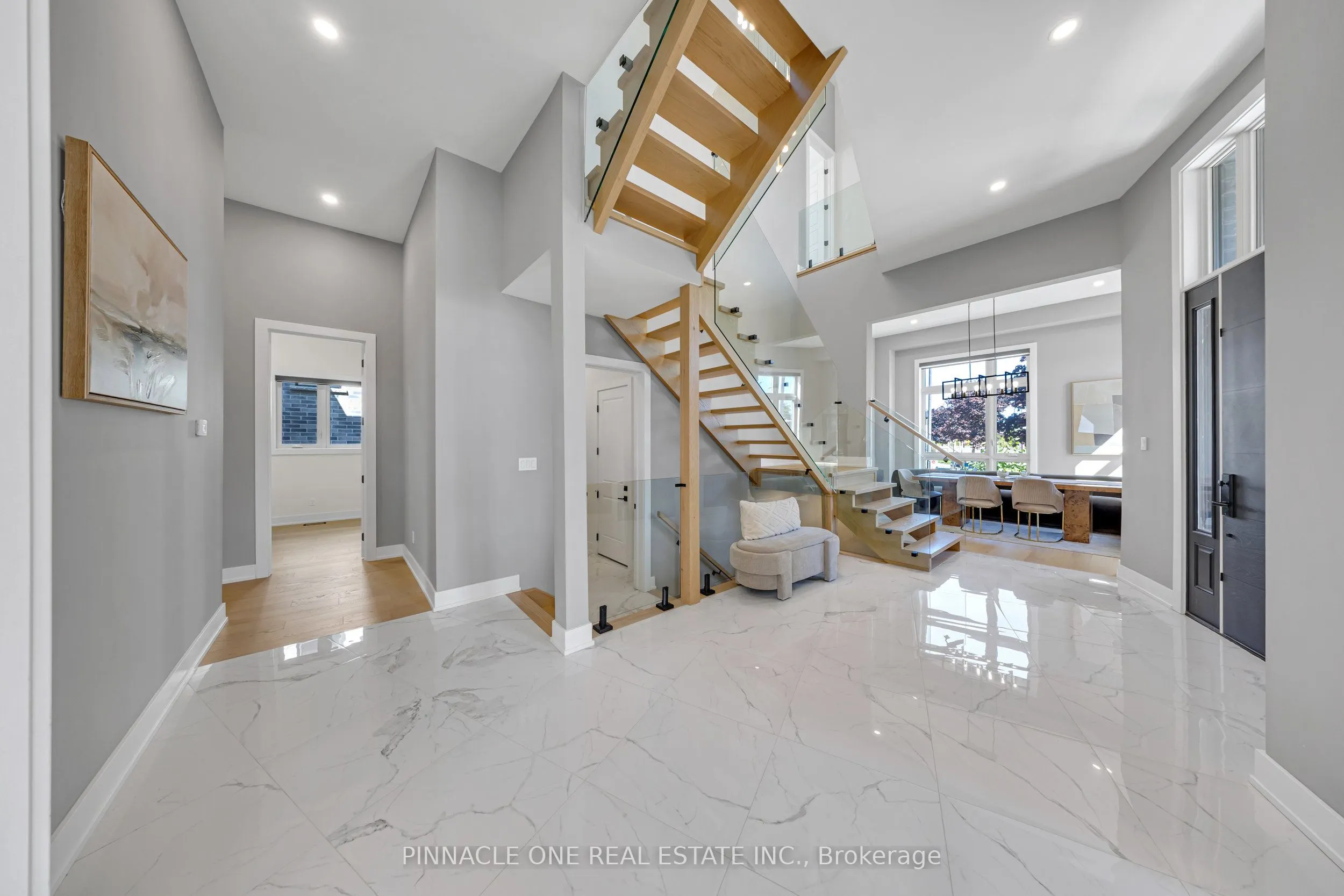 12 Tidmarsh Lane