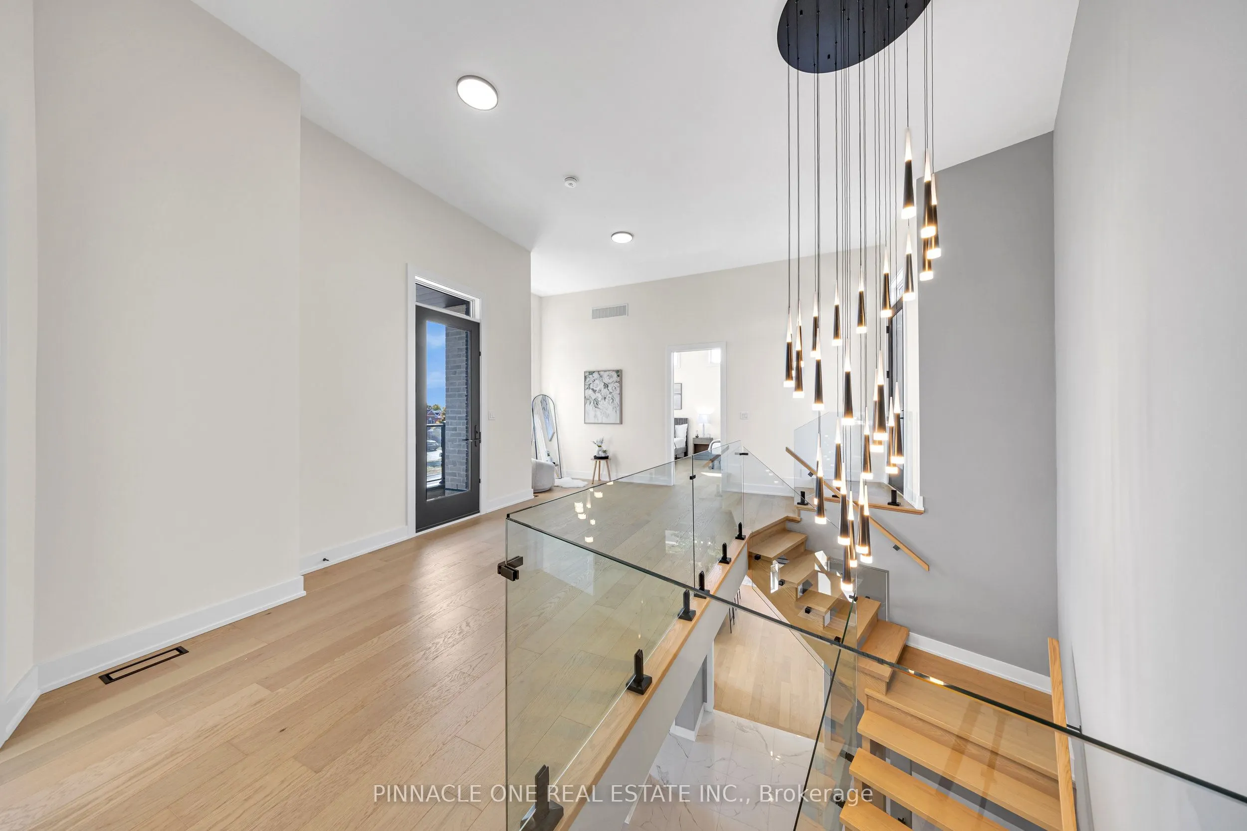 12 Tidmarsh Lane