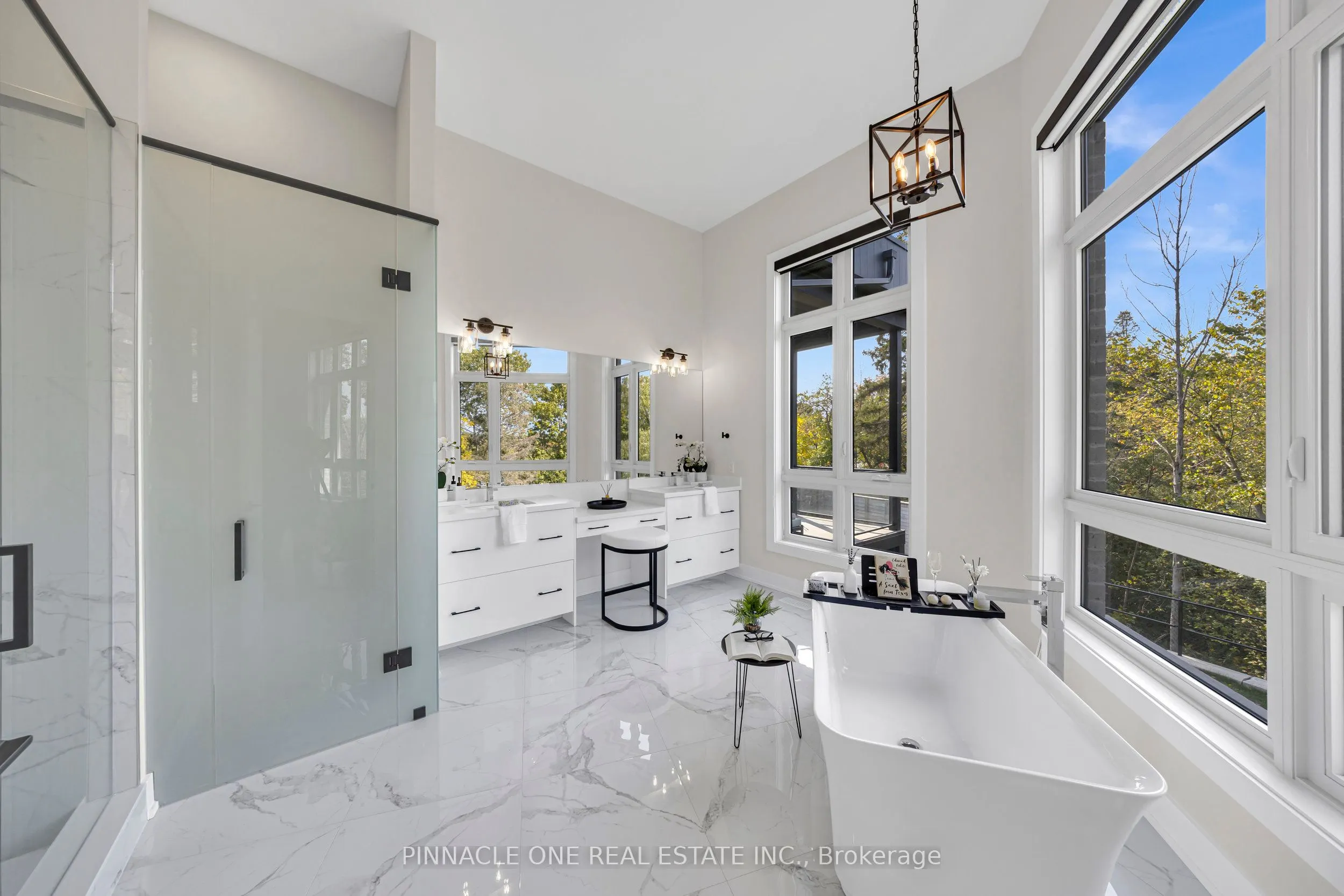 12 Tidmarsh Lane