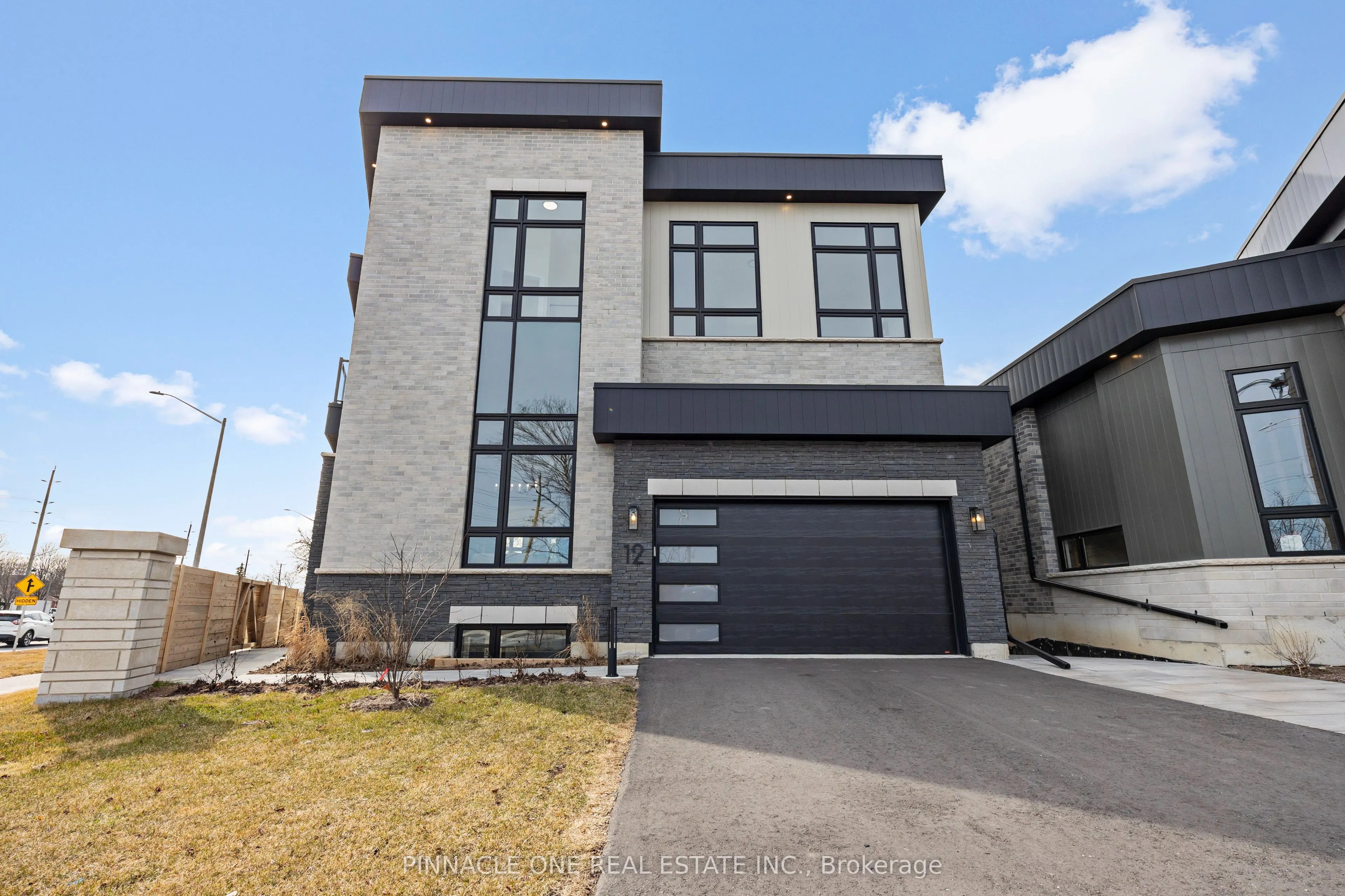 12 Tidmarsh Lane