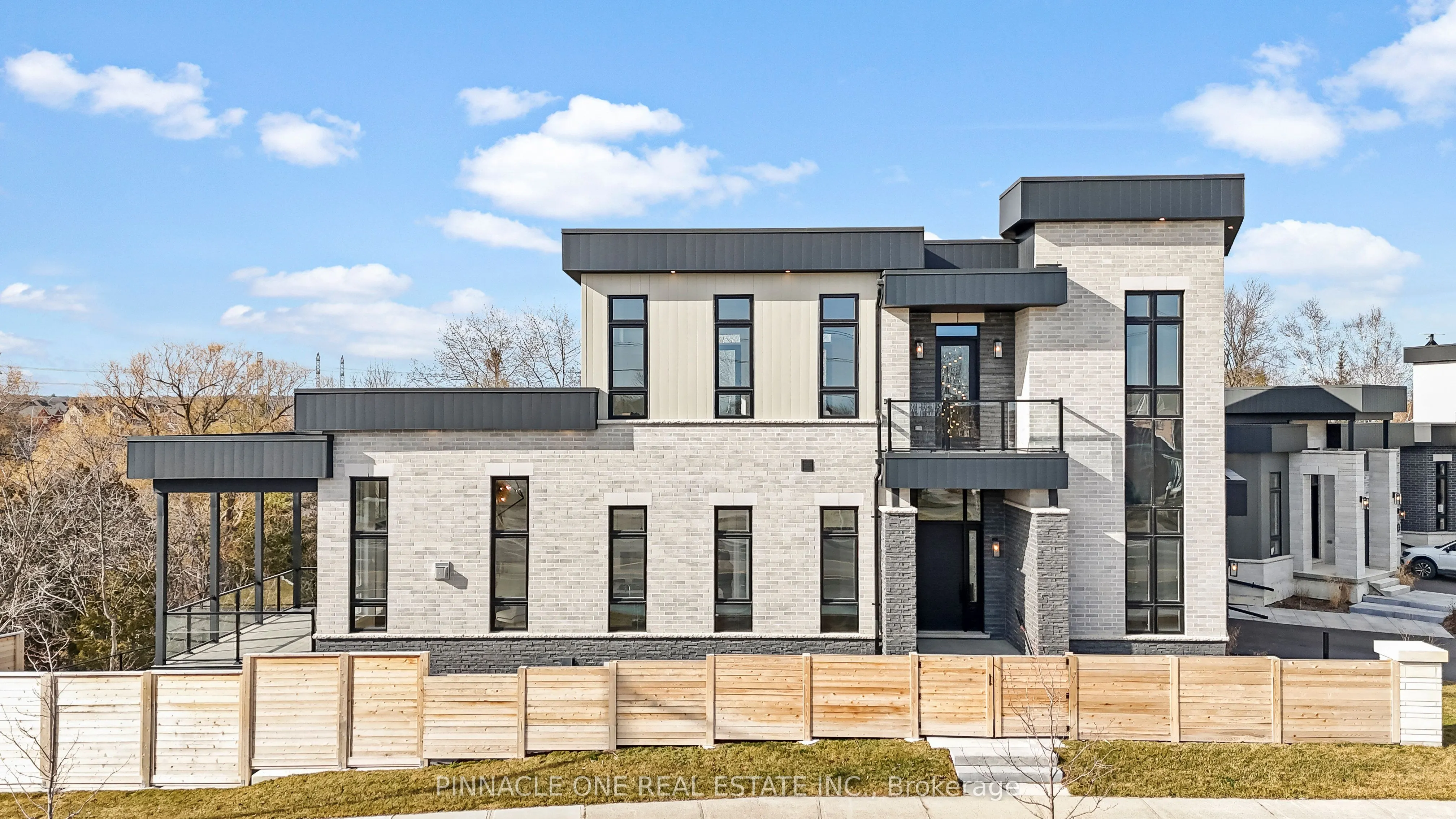 12 Tidmarsh Lane