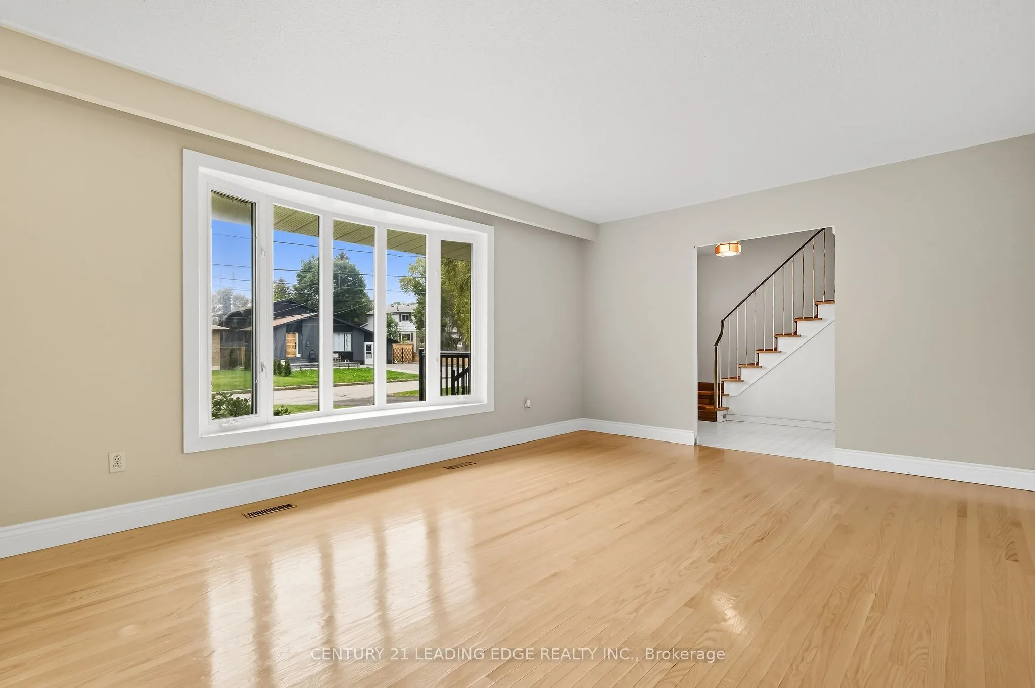 926 Marinet Crescent