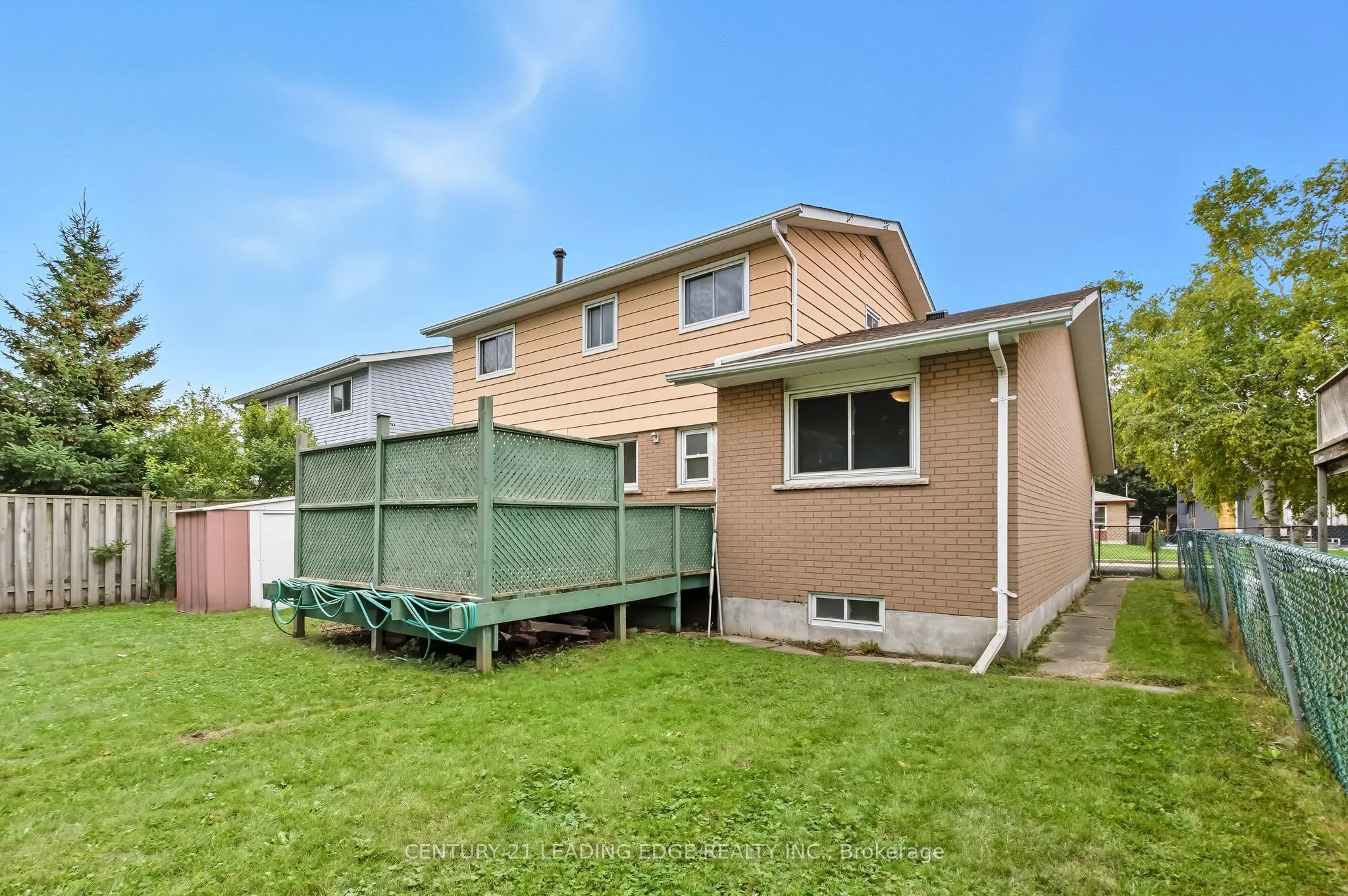 926 Marinet Crescent