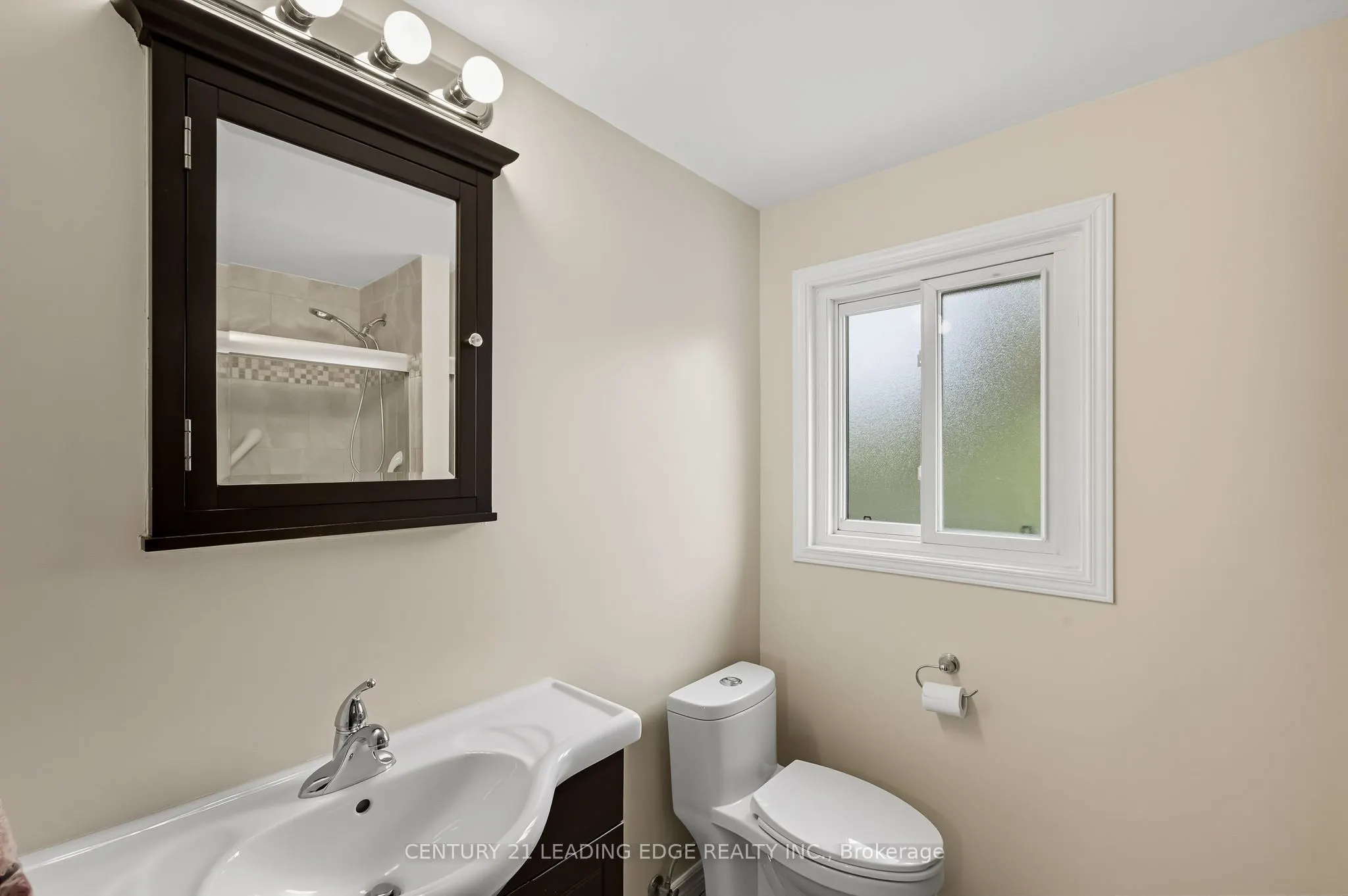 926 Marinet Crescent