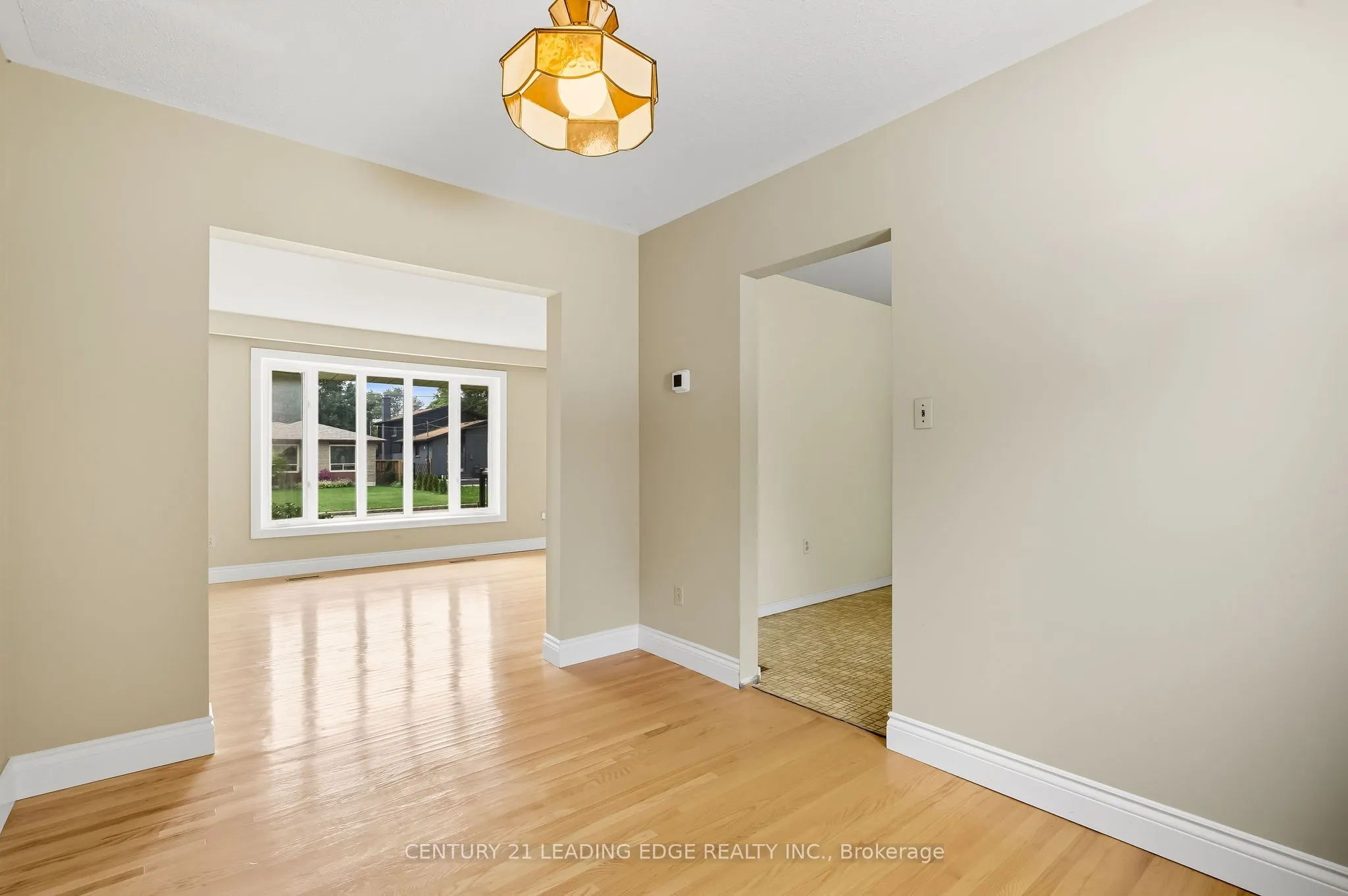 926 Marinet Crescent