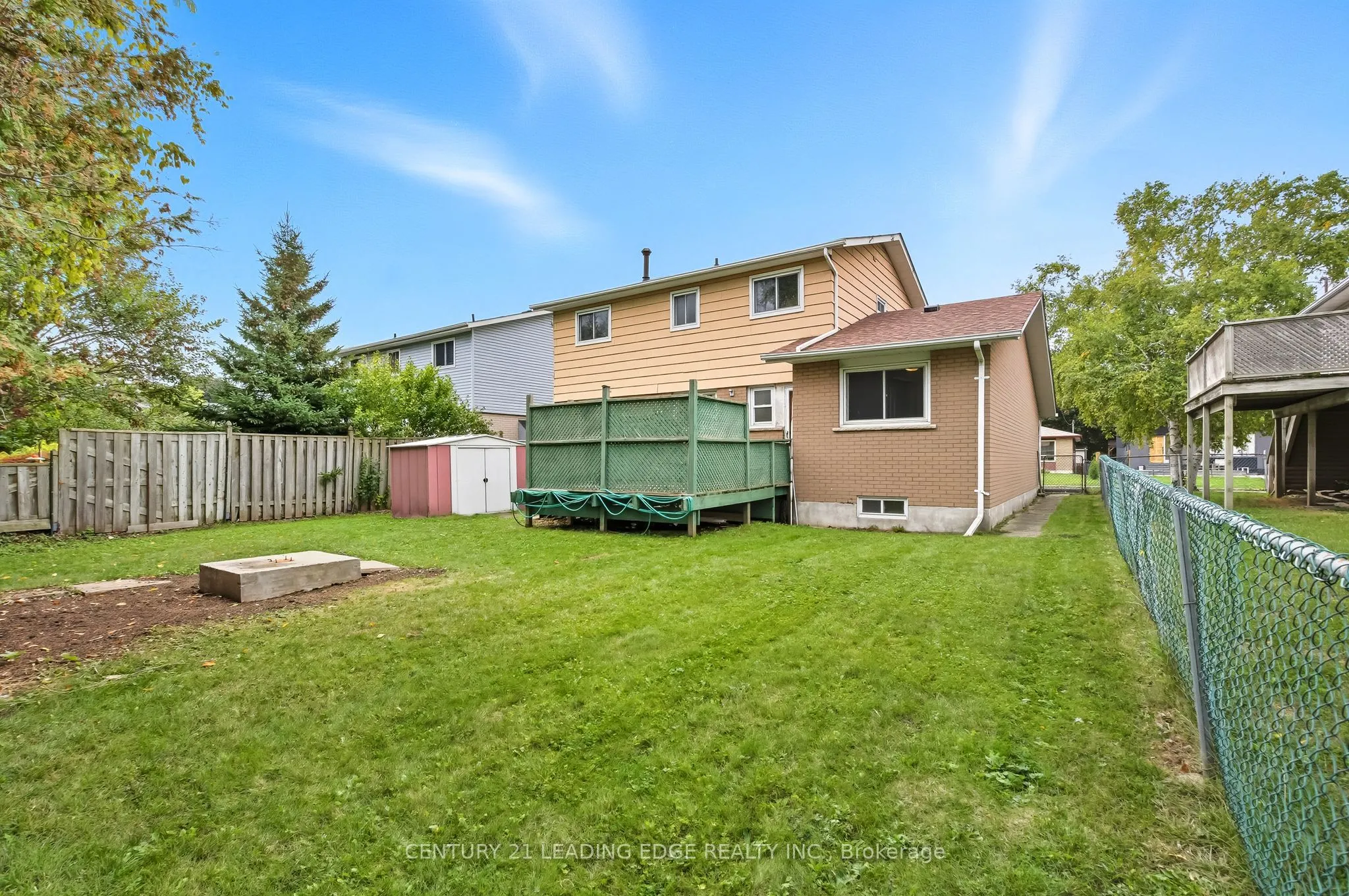 926 Marinet Crescent