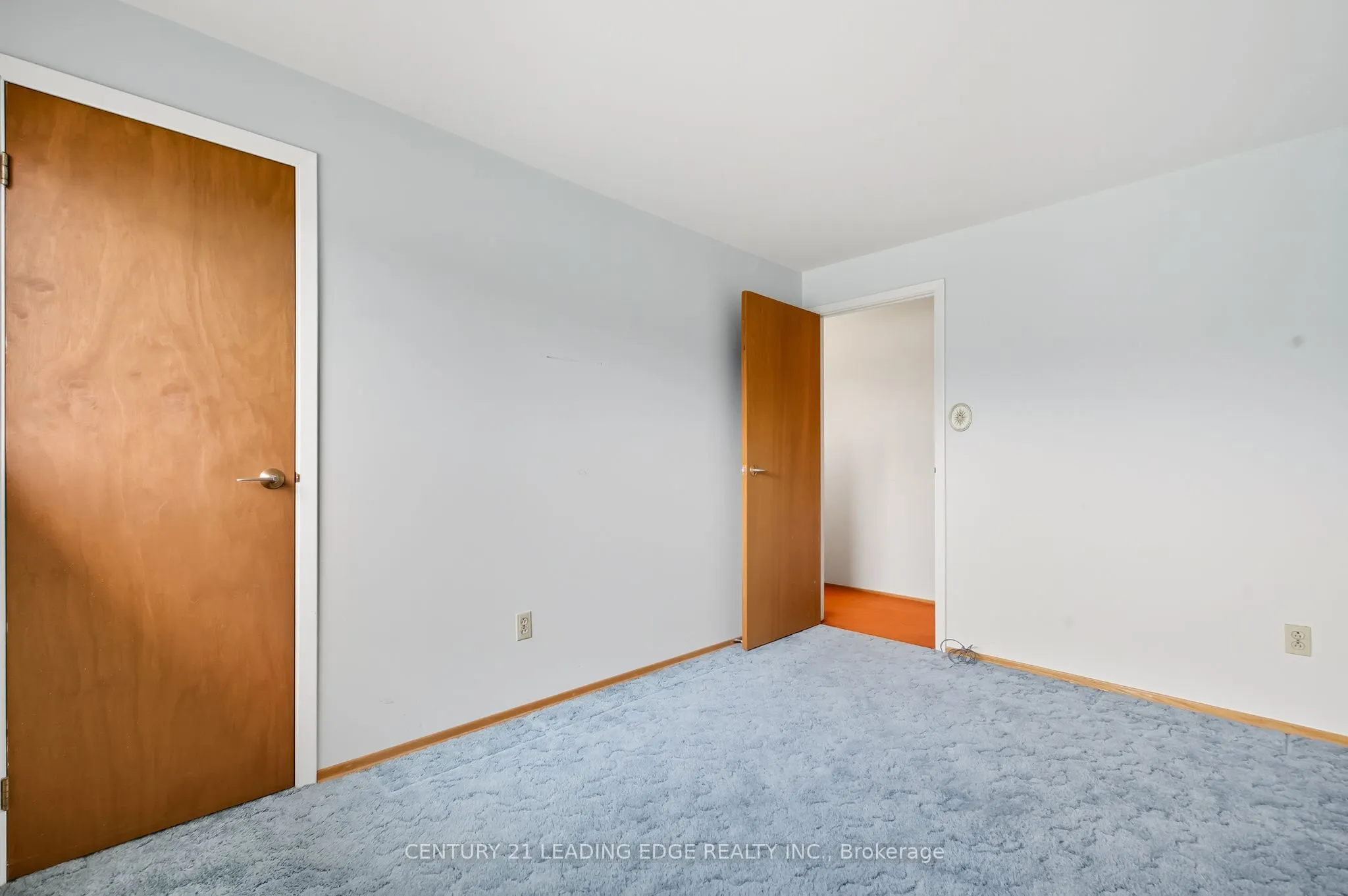 926 Marinet Crescent