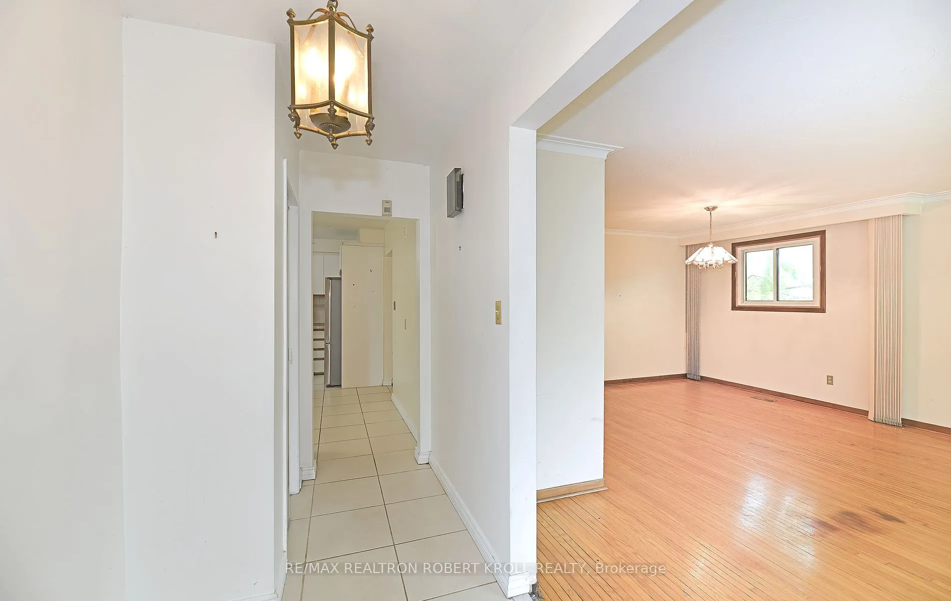 32 Orangewood Crescent