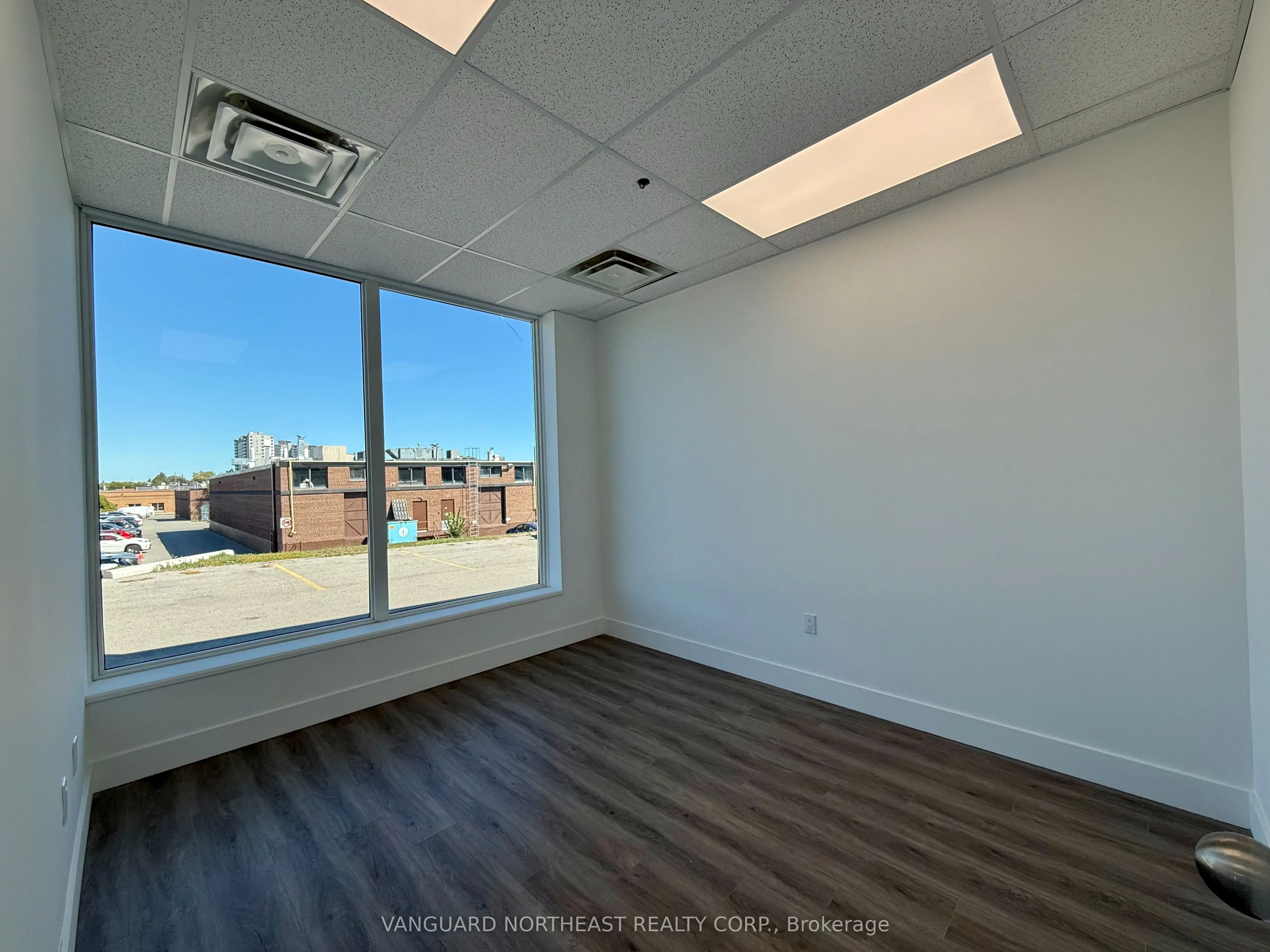 1990 Ellesmere Road, #12