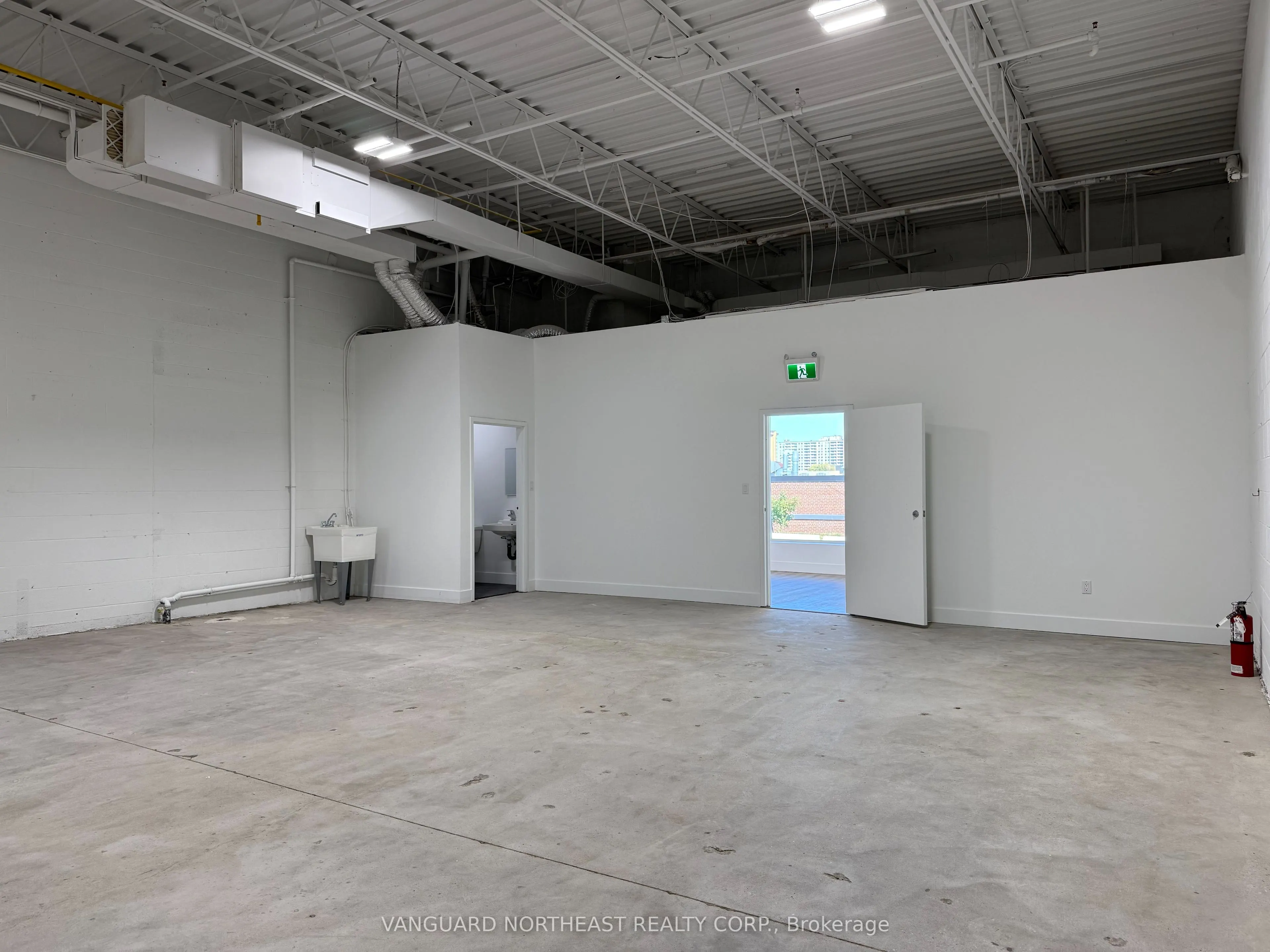 1990 Ellesmere Road, #12