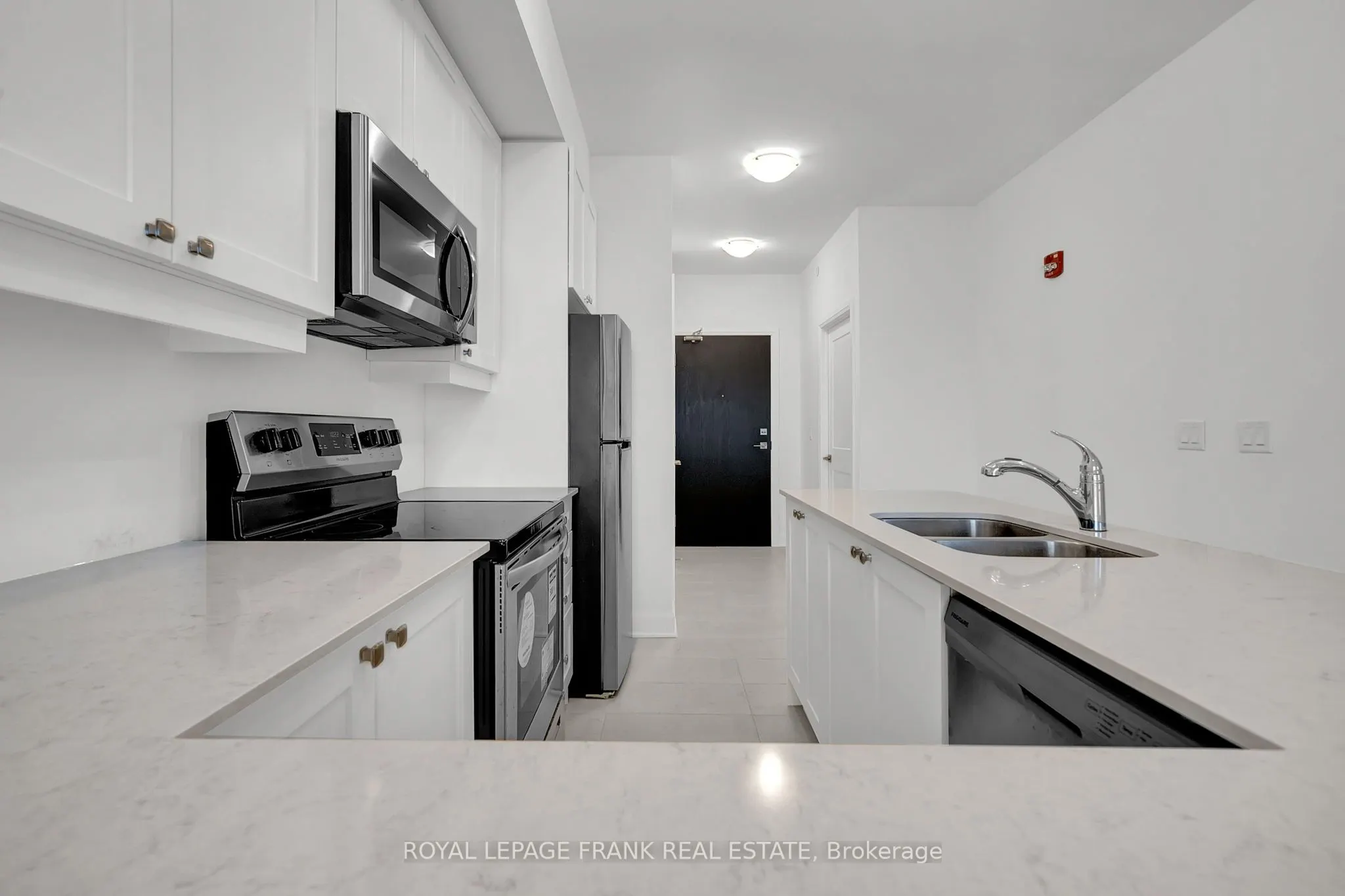 50 Lakebreeze Drive, #318