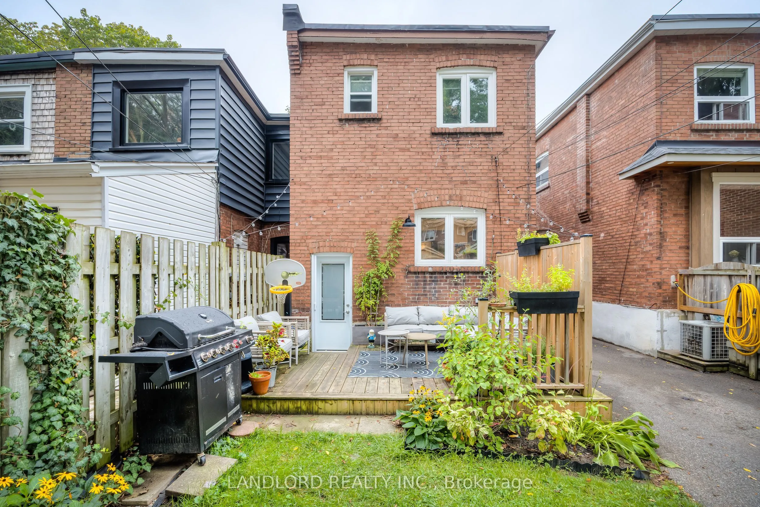 75 Gainsborough Road