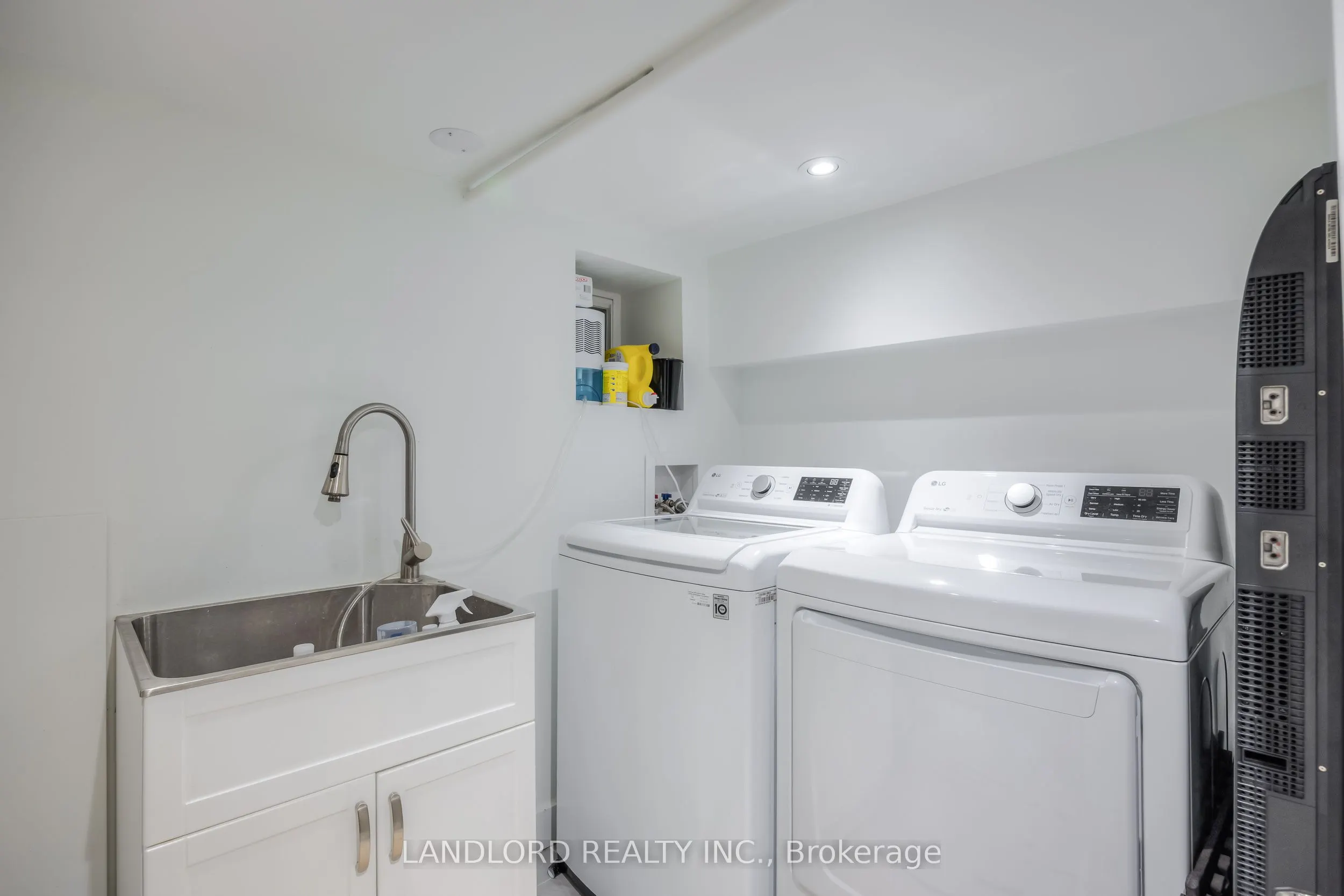 75 Gainsborough Road