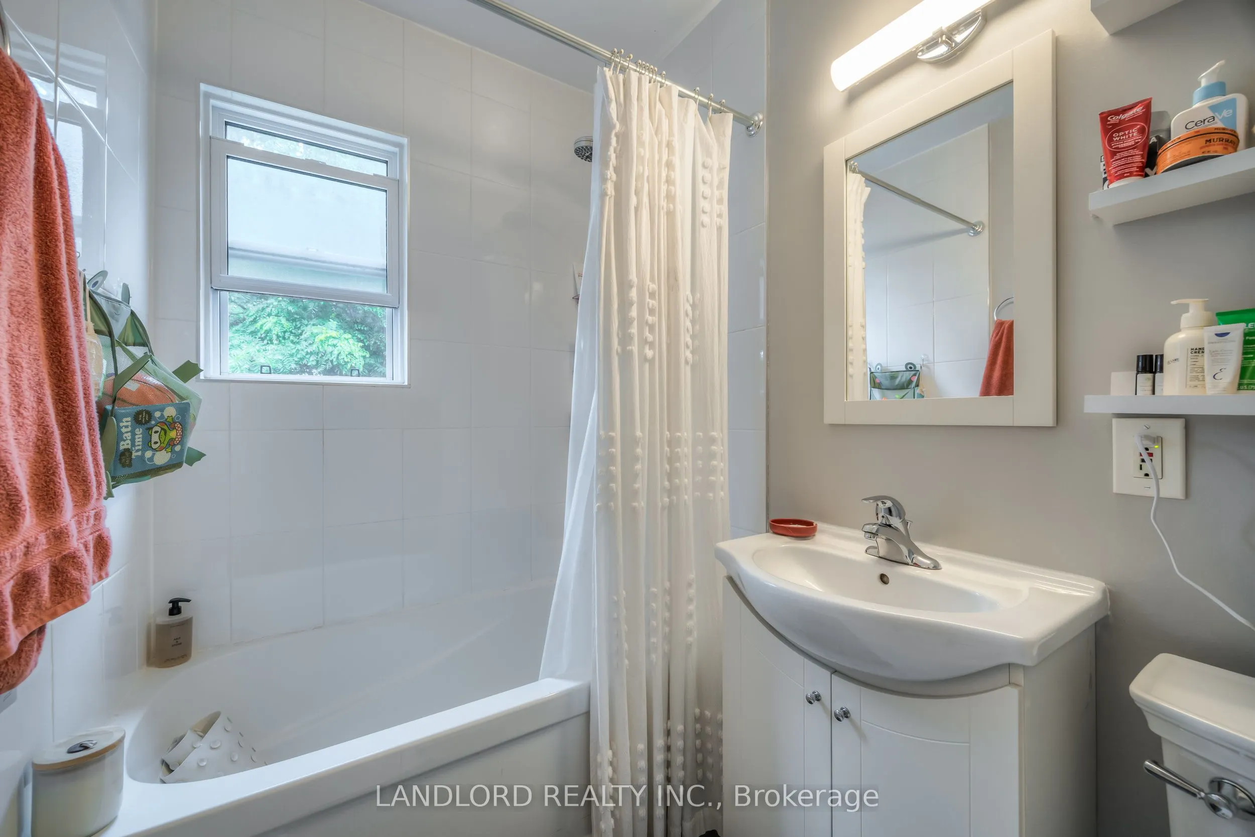 75 Gainsborough Road