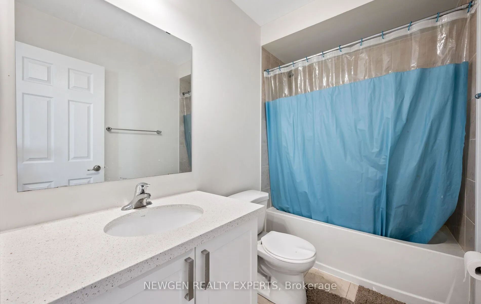 223 Royal Northern Path N, #0