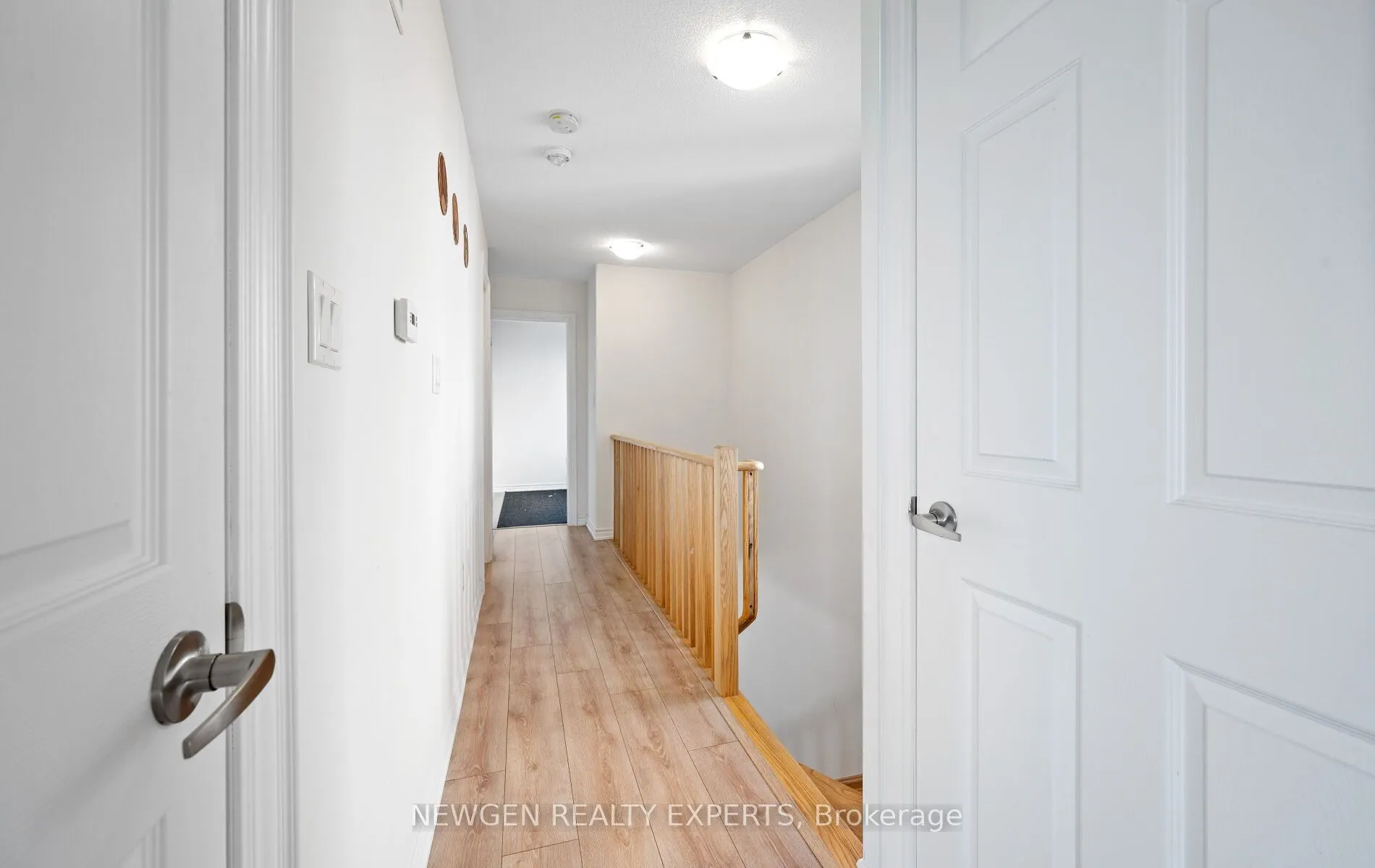 223 Royal Northern Path N, #0