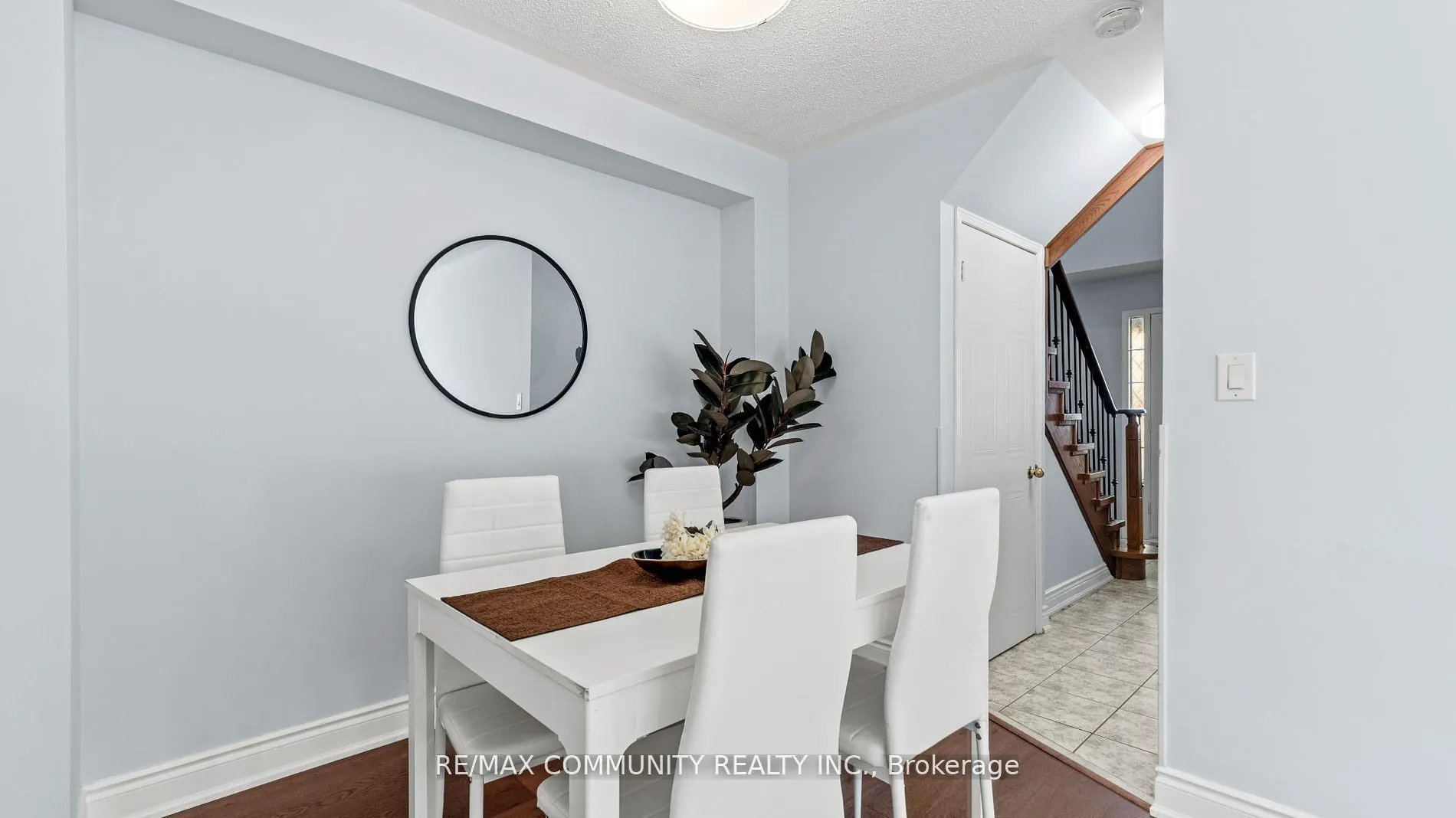 1772 Woodgate Trail