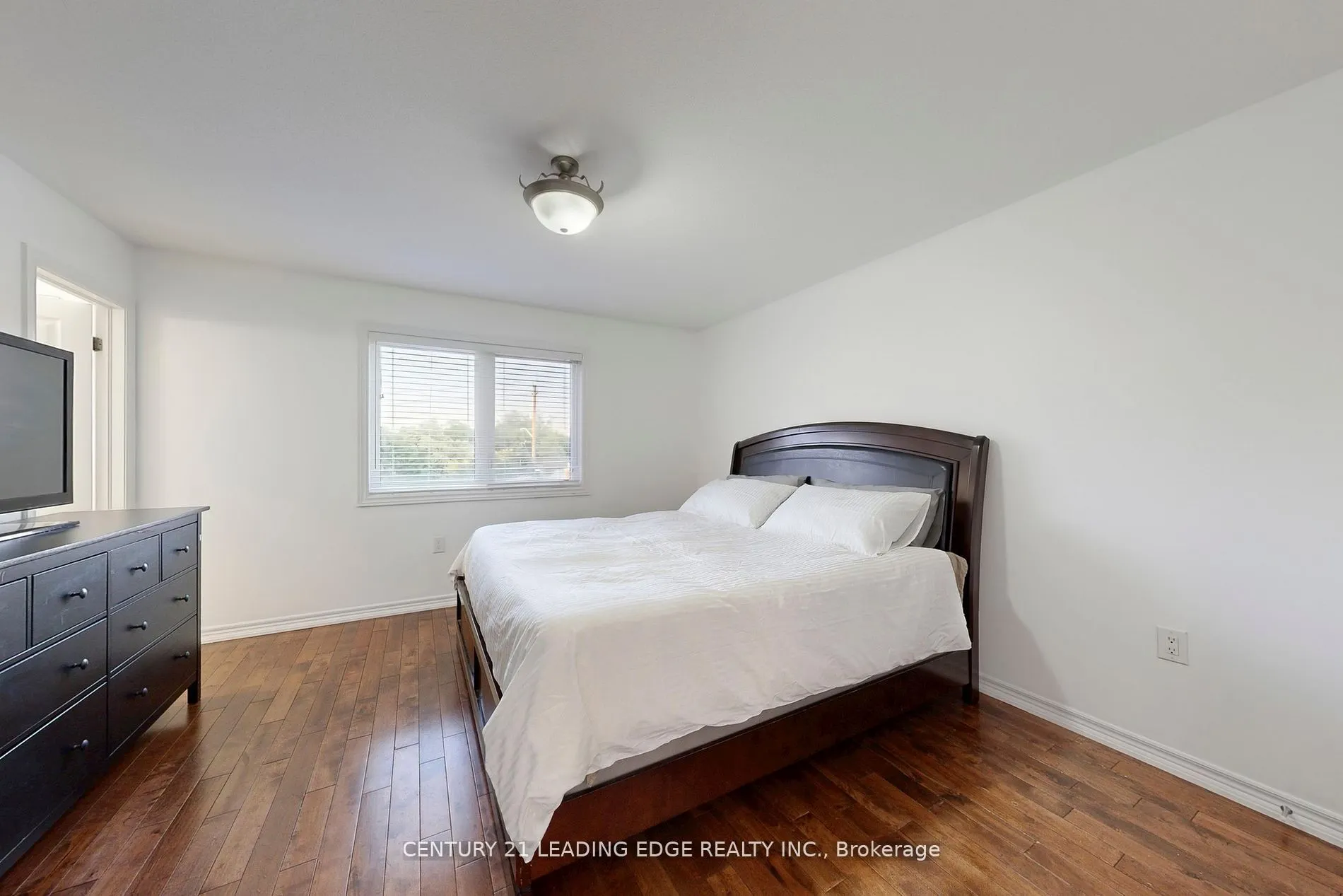 12 Pringdale Gardens Circle E