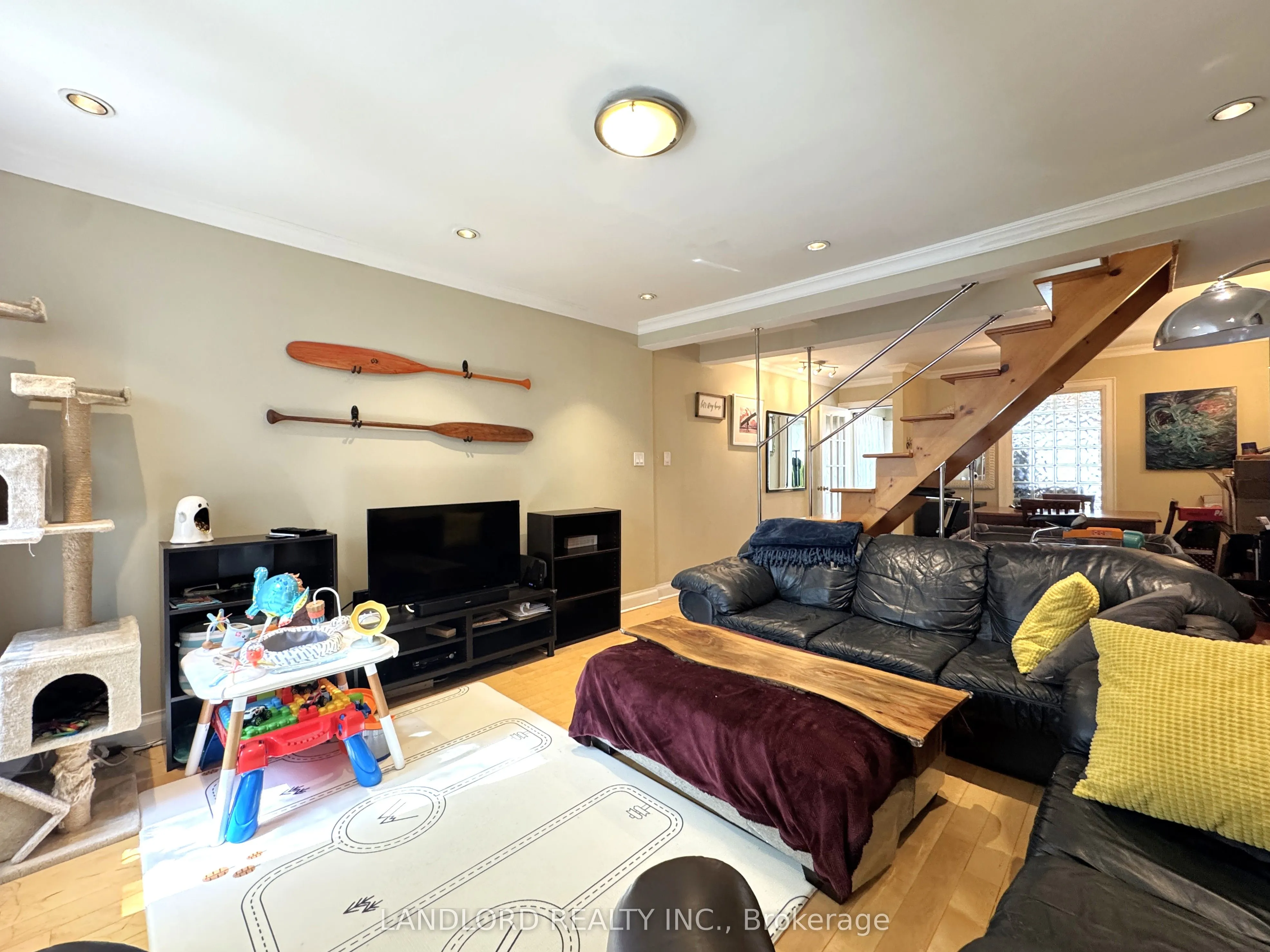 13 Winston Avenue