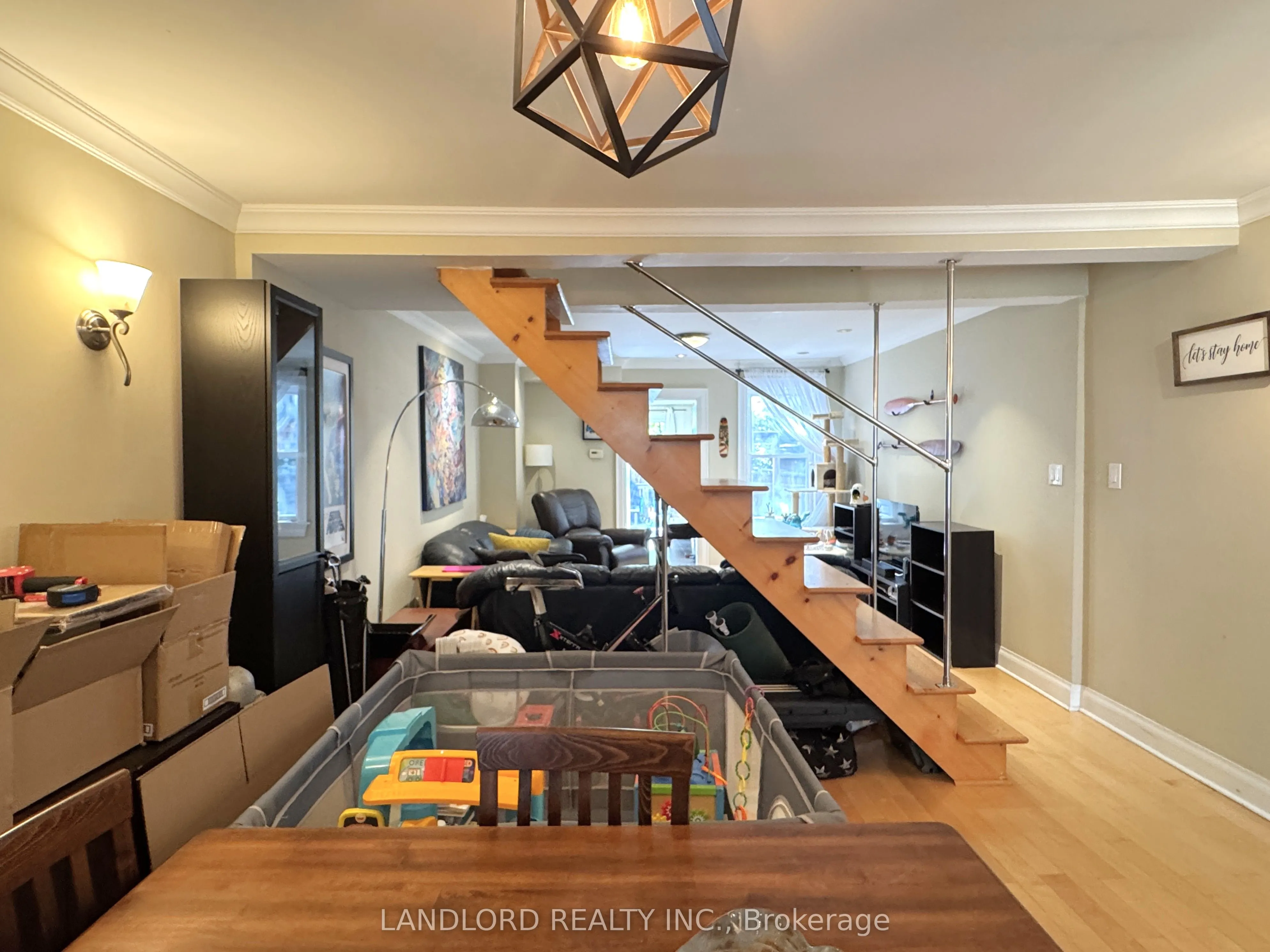 13 Winston Avenue