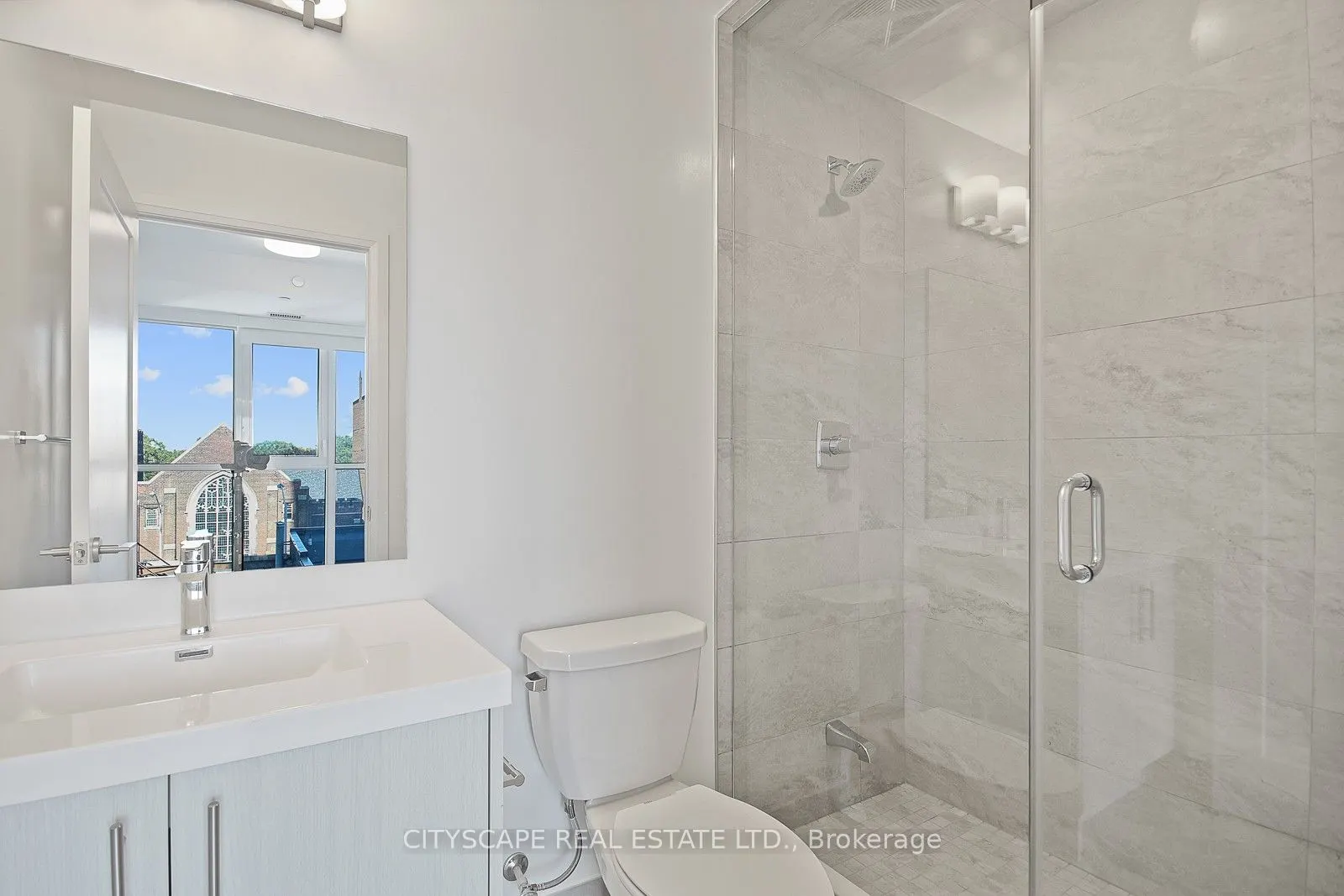 286 Main Street, #404