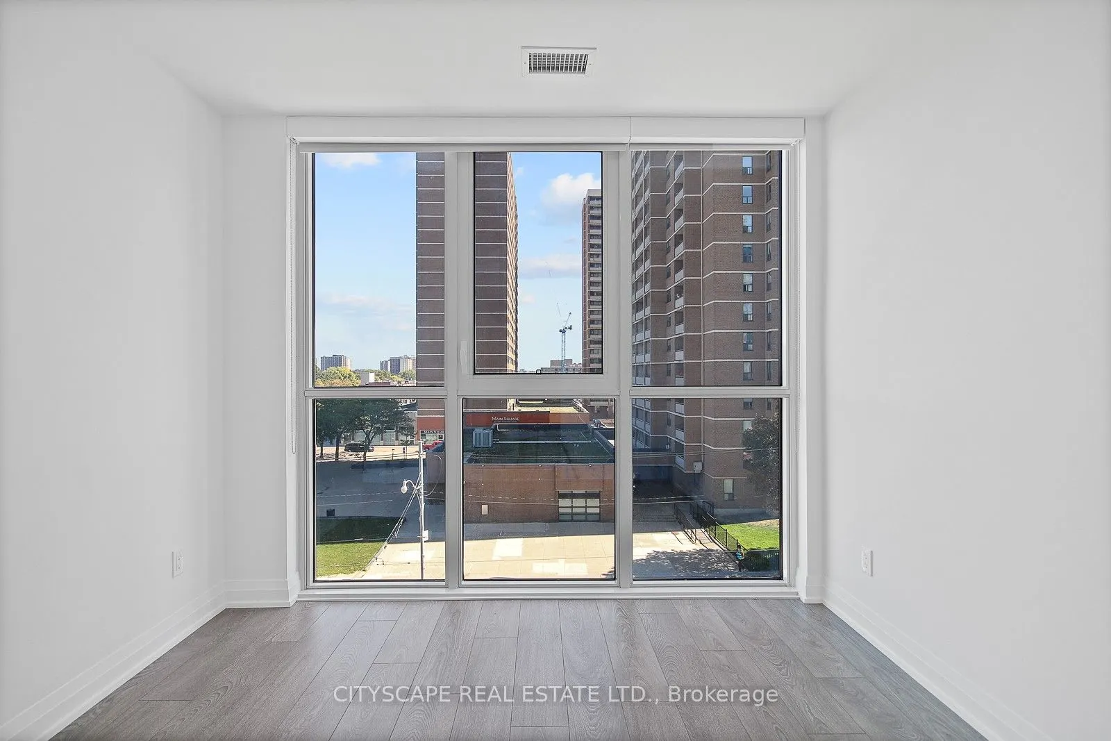 286 Main Street, #404