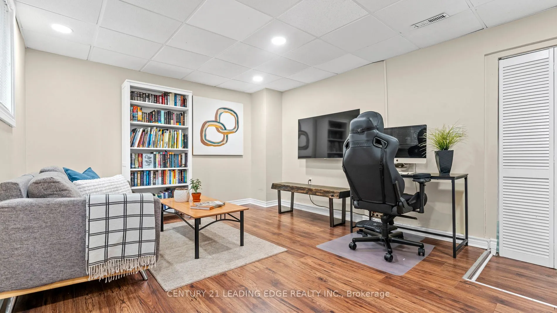 330 Sparrow Circle
