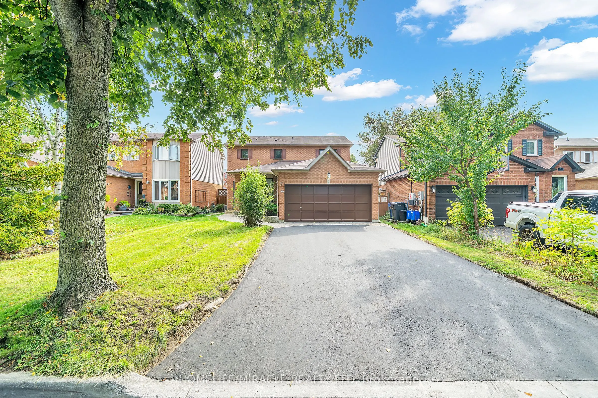 7 Houghton Court