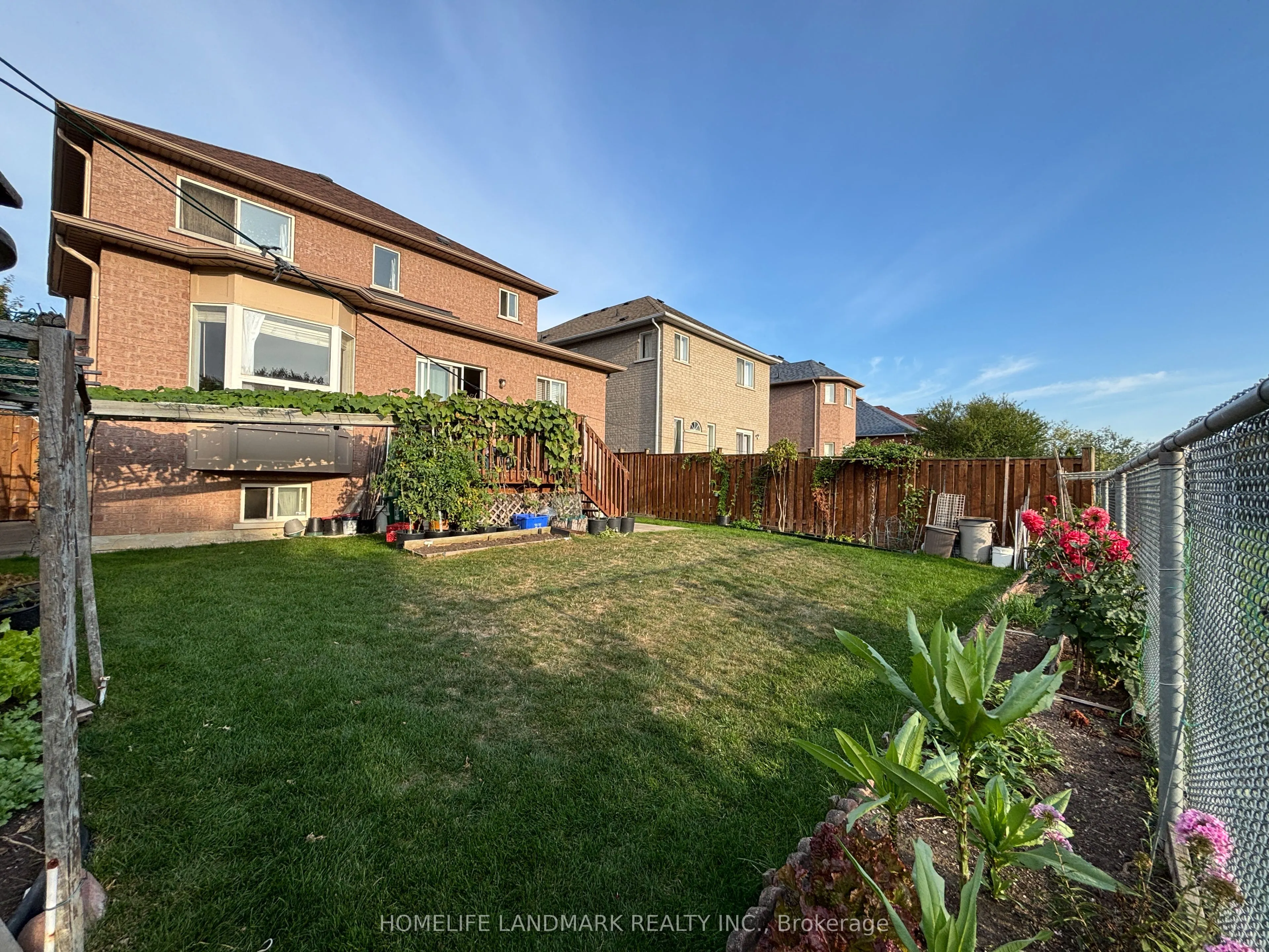28 Stonebridge Boulevard