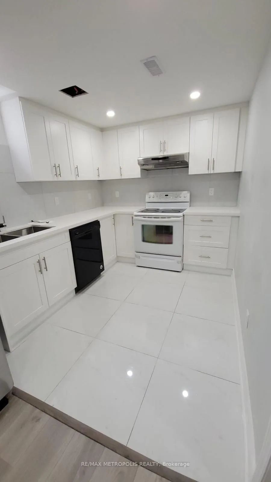 1668 Portland Court, #Bsmt