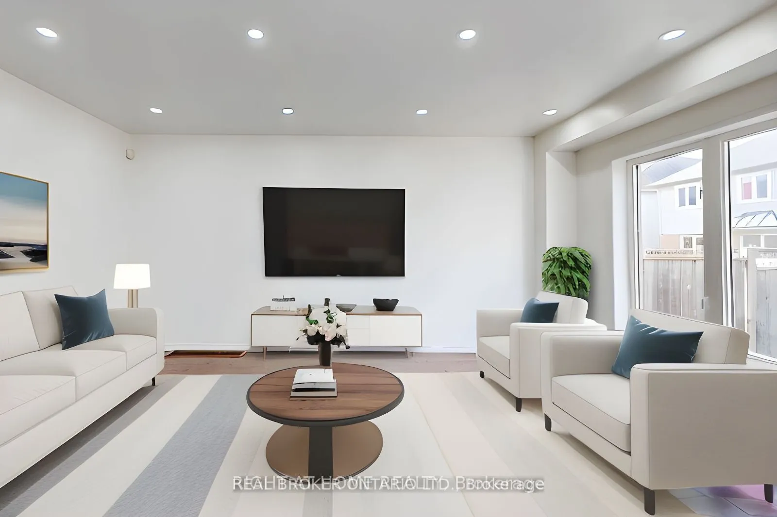 77 Carpendale Crescent