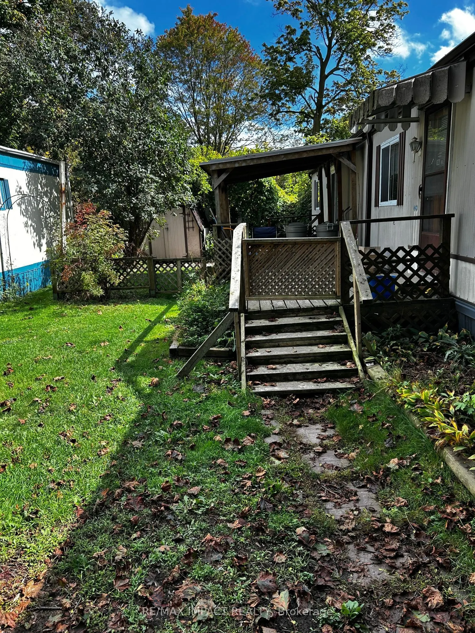 300 King Street E, #23