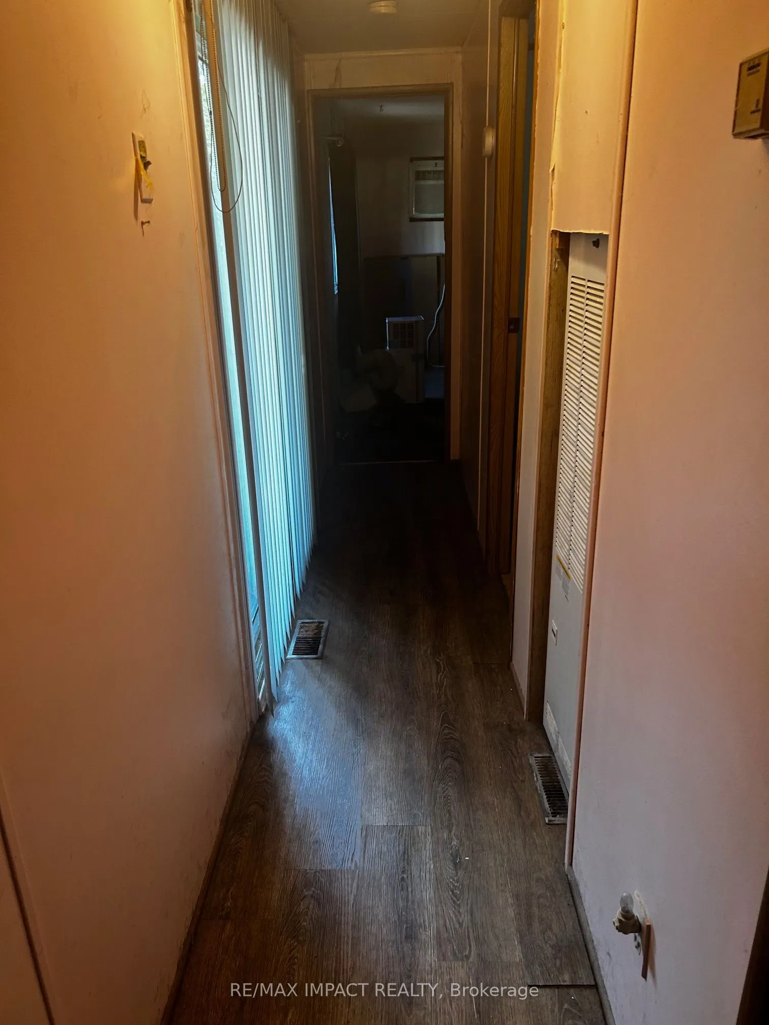 300 King Street E, #23