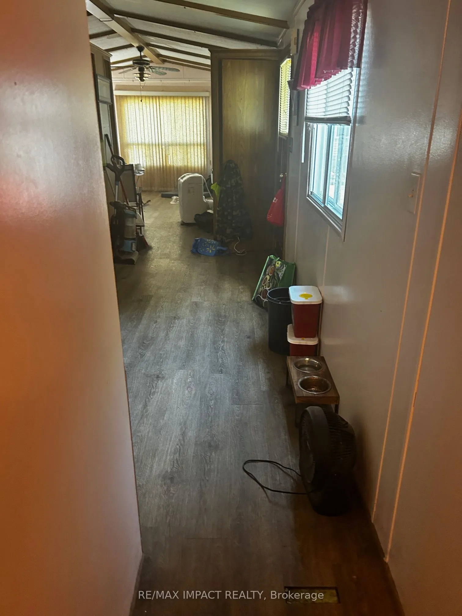 300 King Street E, #23