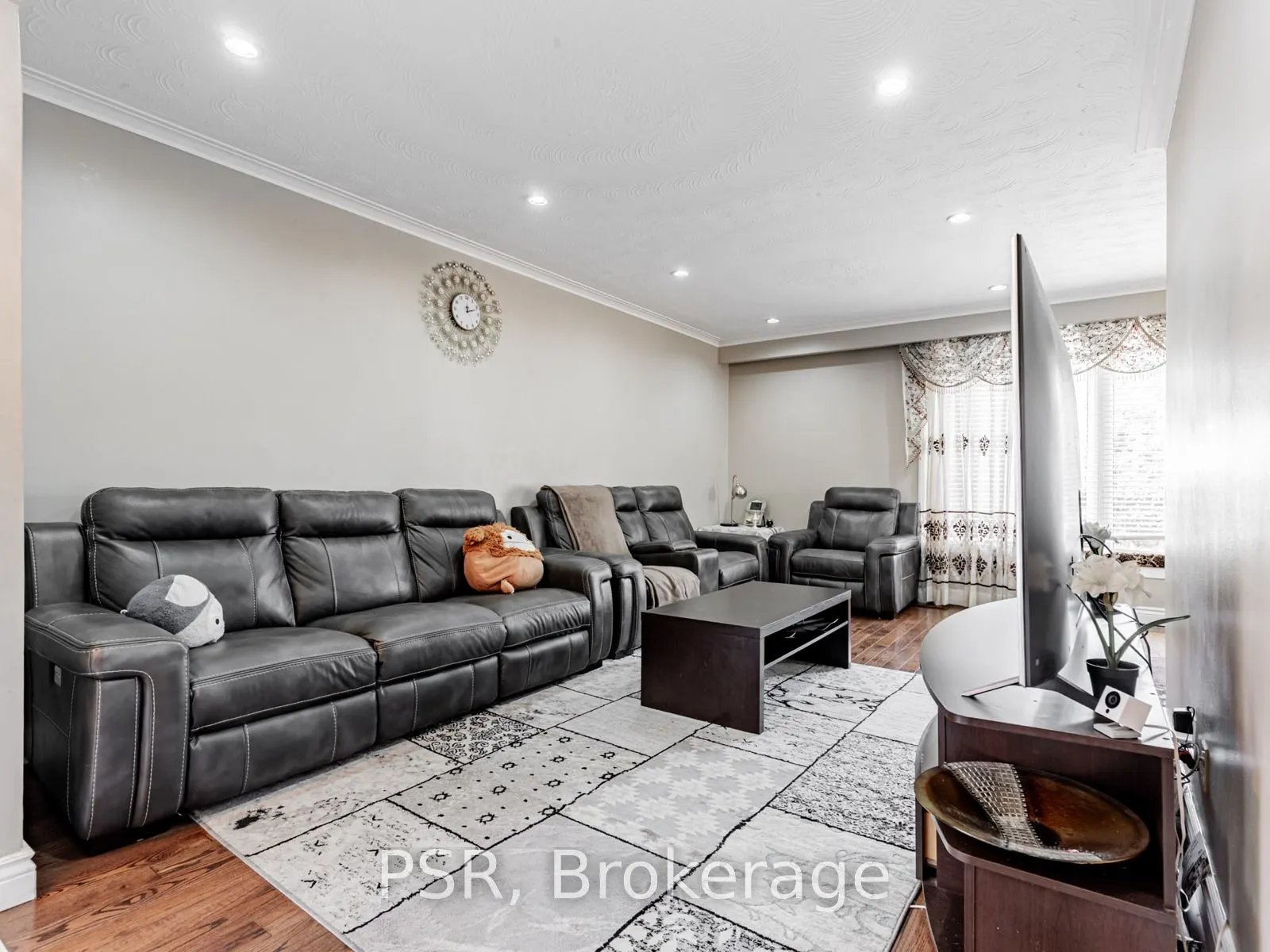 27 Willsteven Drive