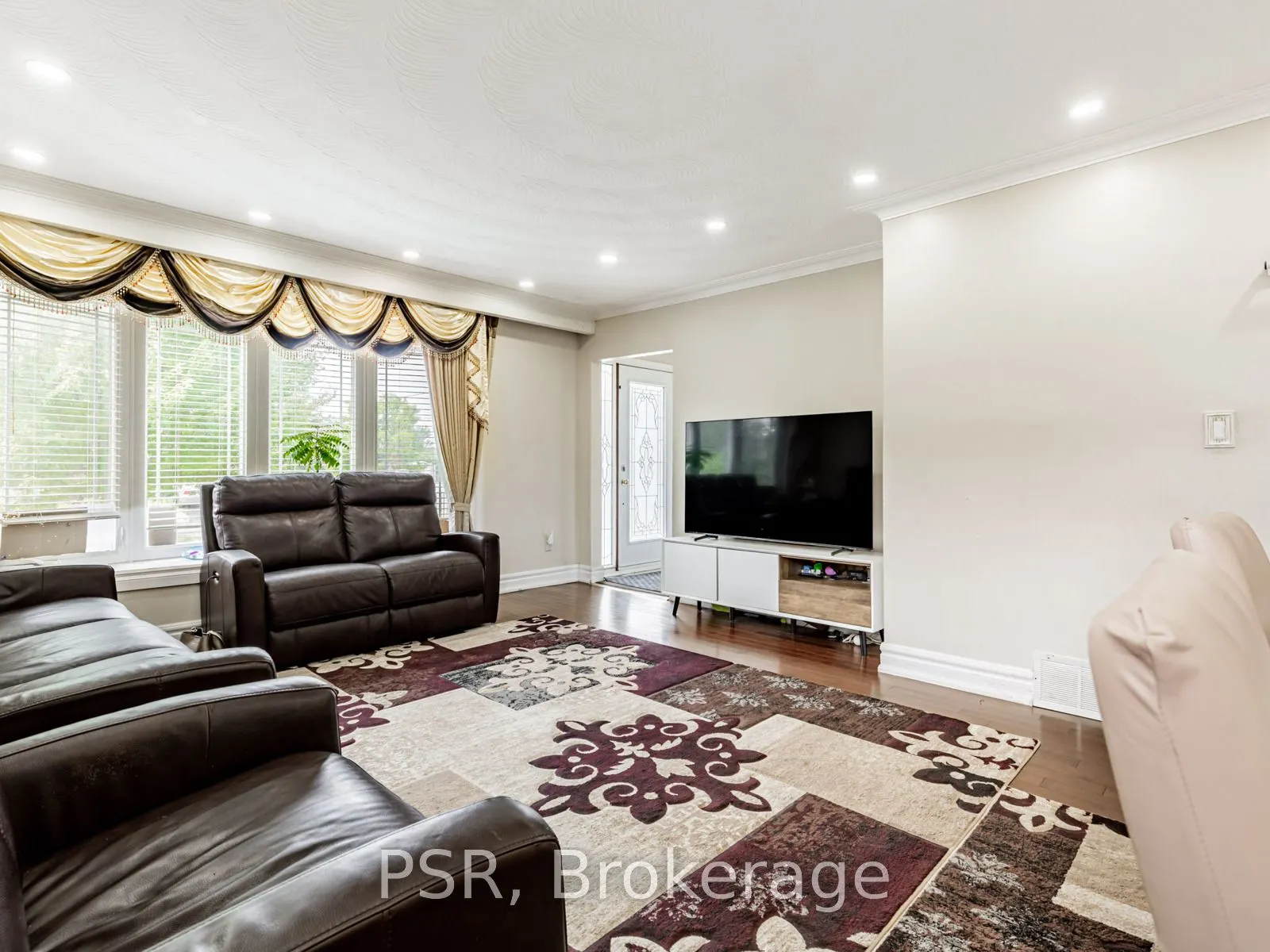 7 Willsteven Drive