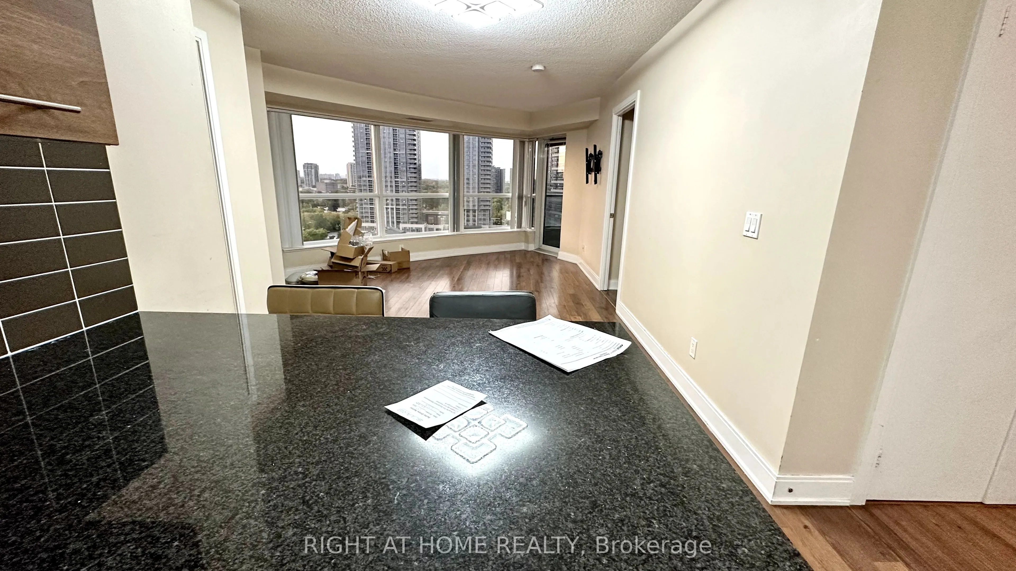 125 Village Green Square, #1309