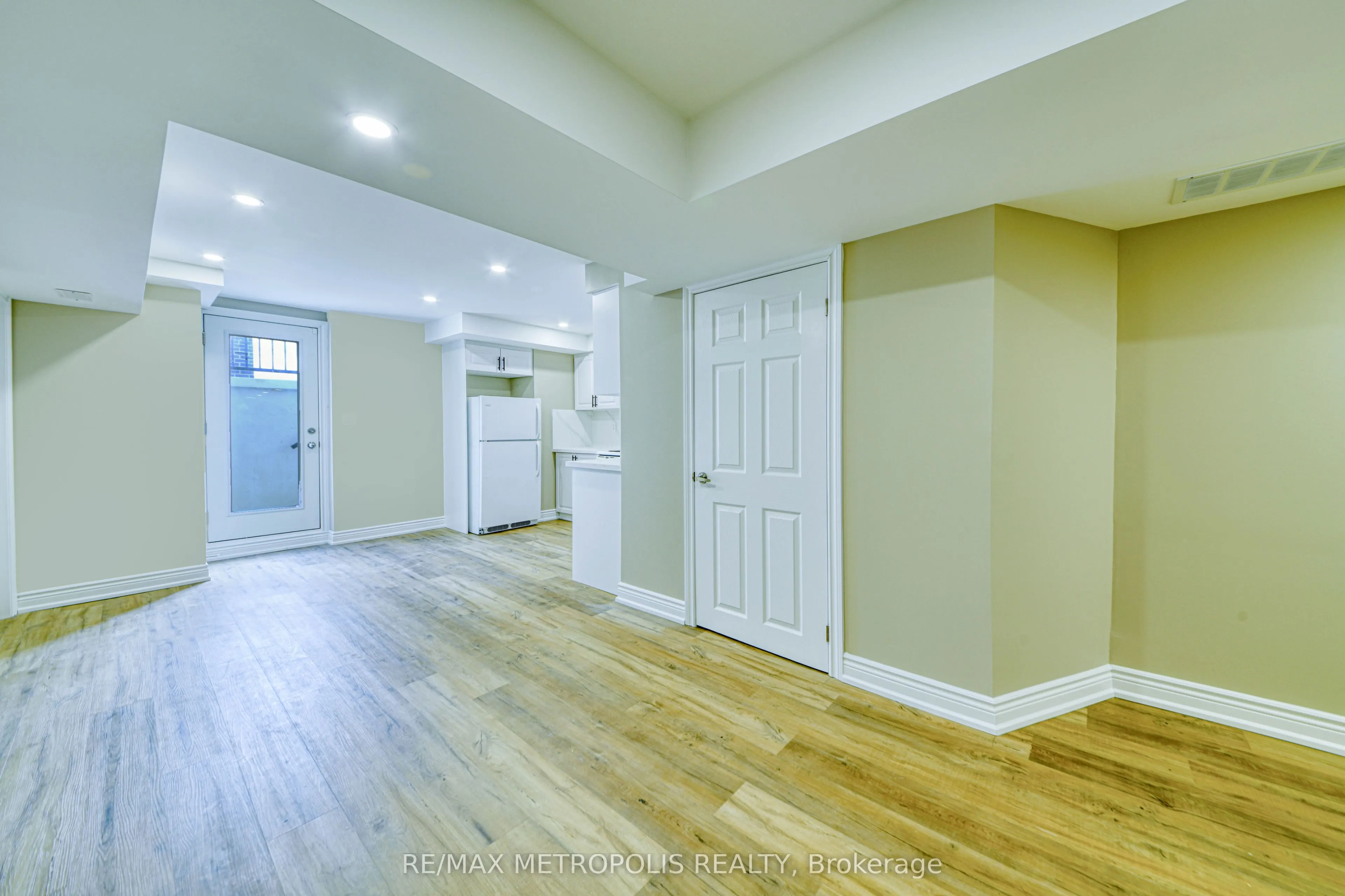 1201 Chateau Court, #BSMNT