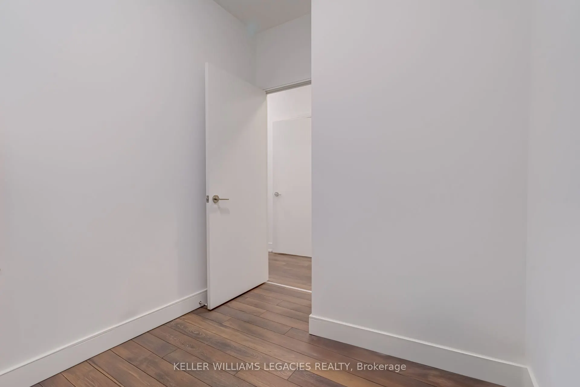 1350 Ellesmere Road, #706