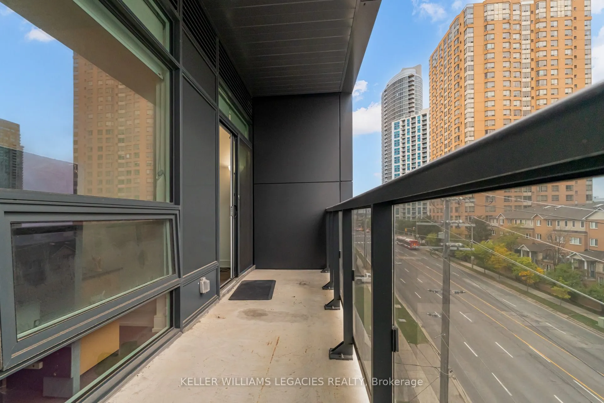 1350 Ellesmere Road, #706