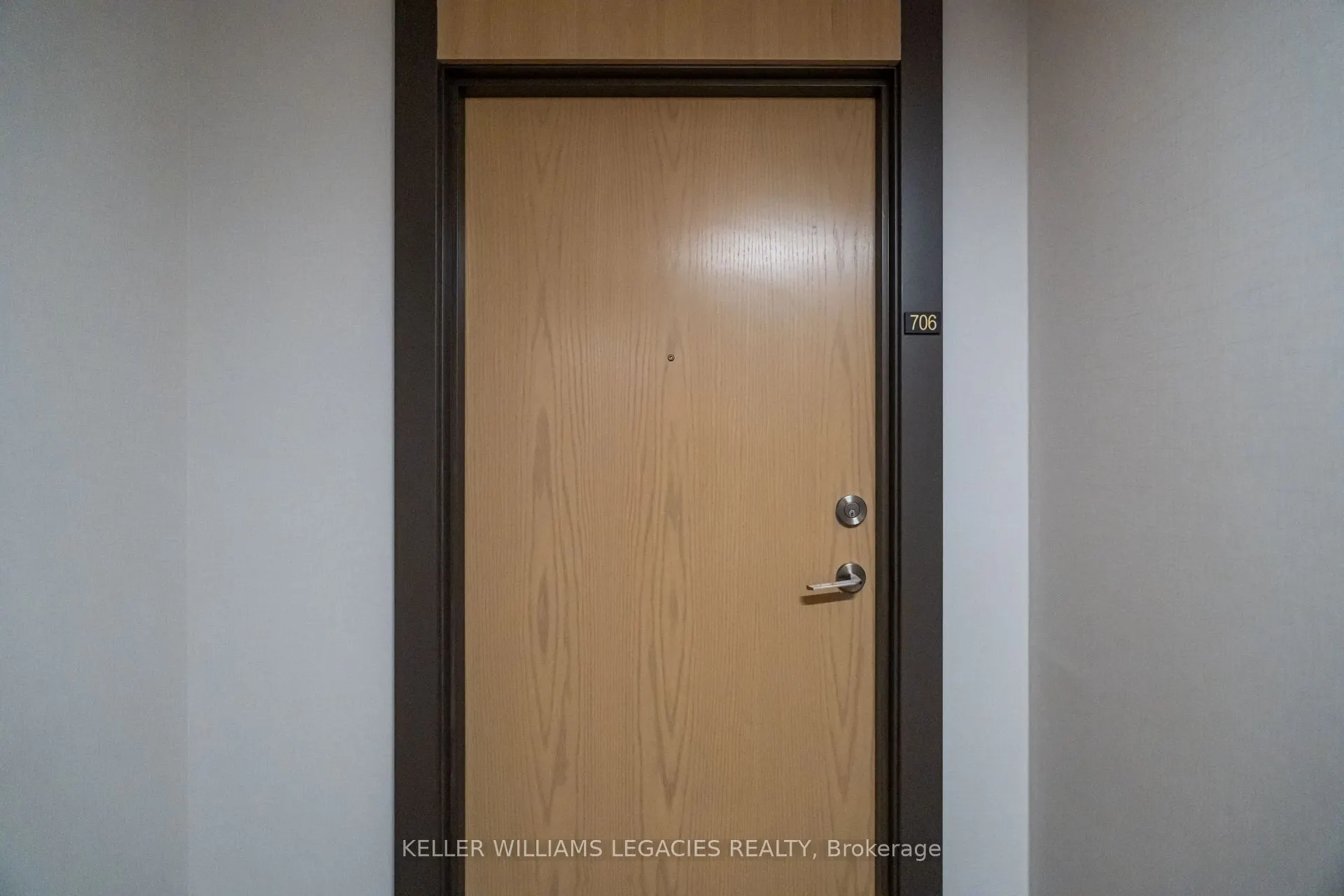 1350 Ellesmere Road, #706