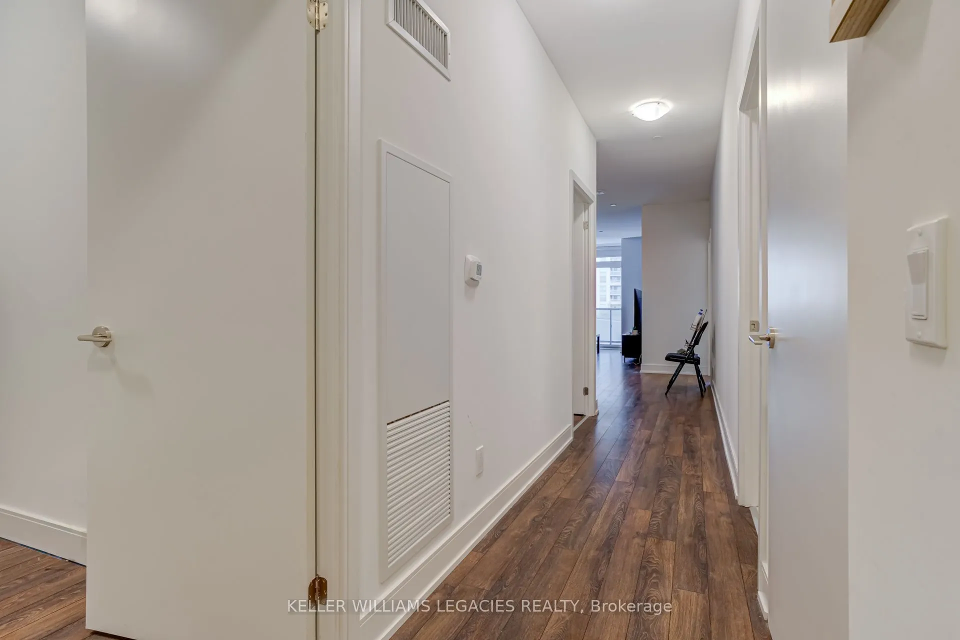 1350 Ellesmere Road, #706