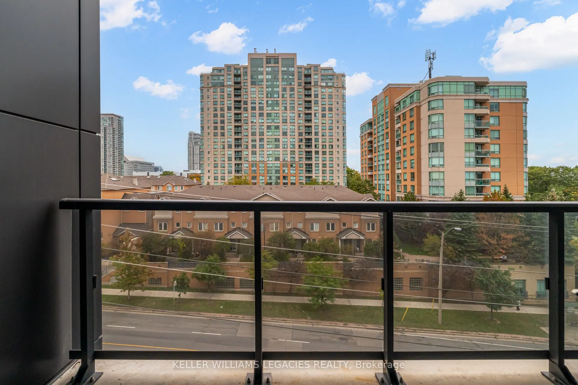 1350 Ellesmere Road, #706