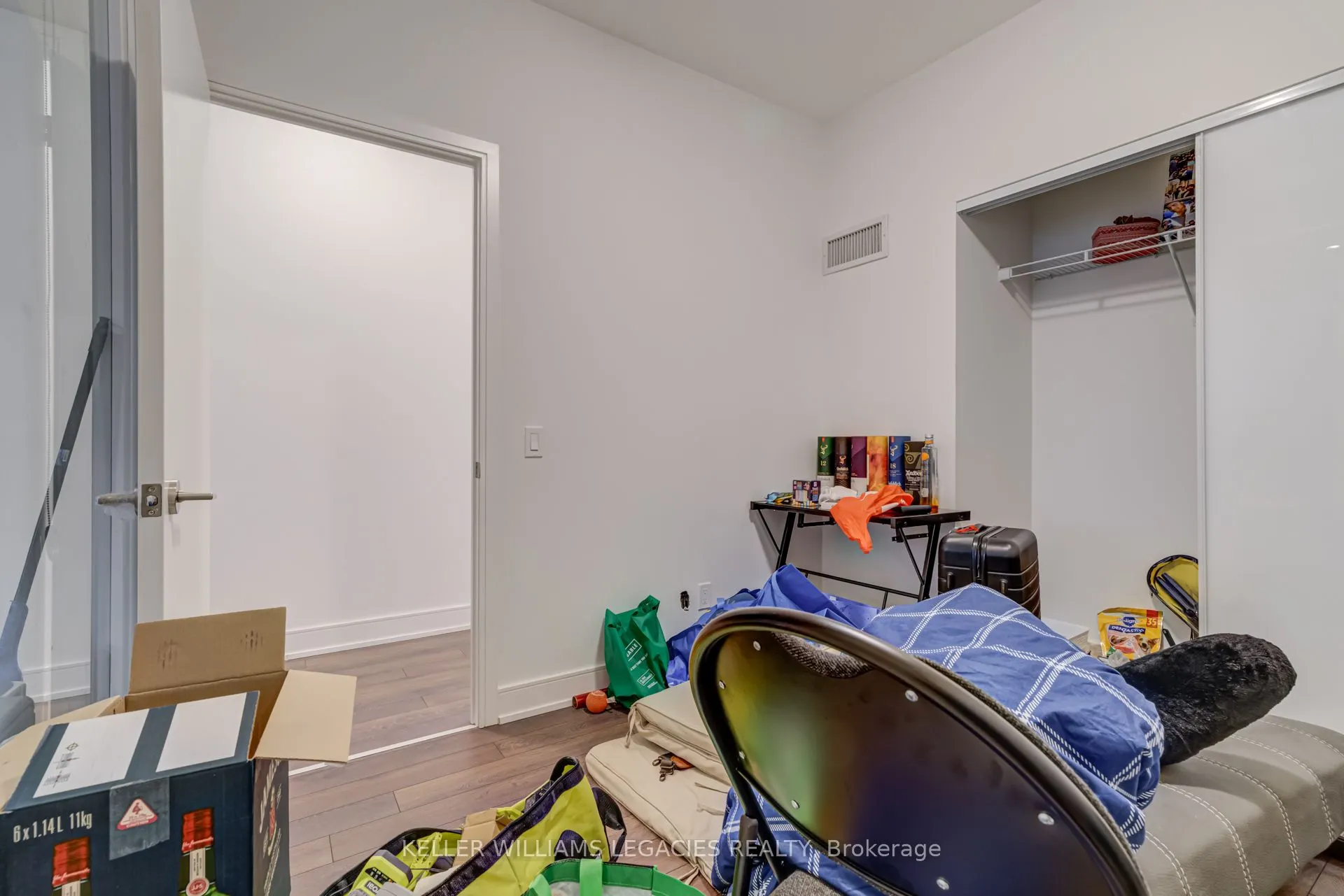1350 Ellesmere Road, #706