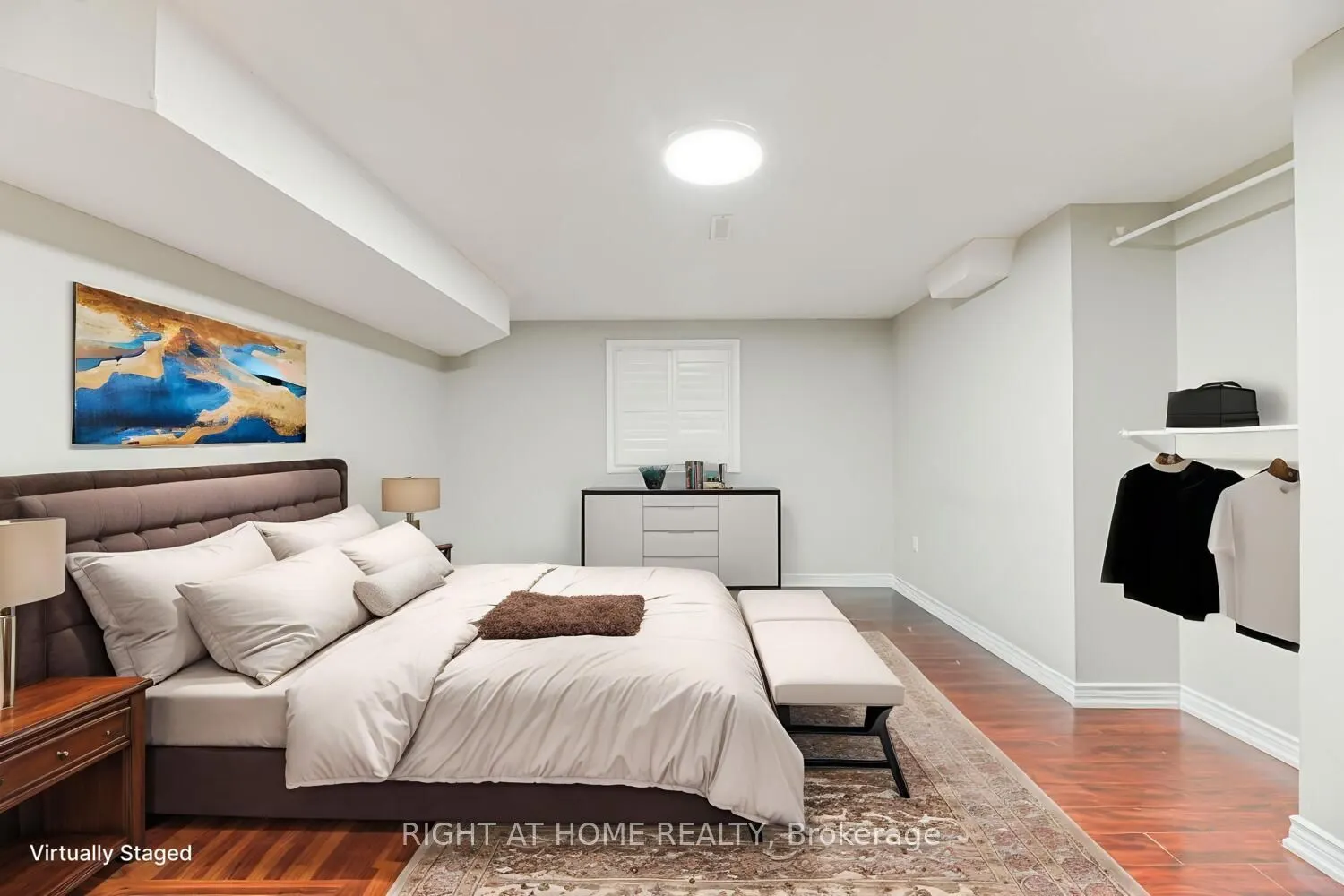 21 Hoptree Avenue