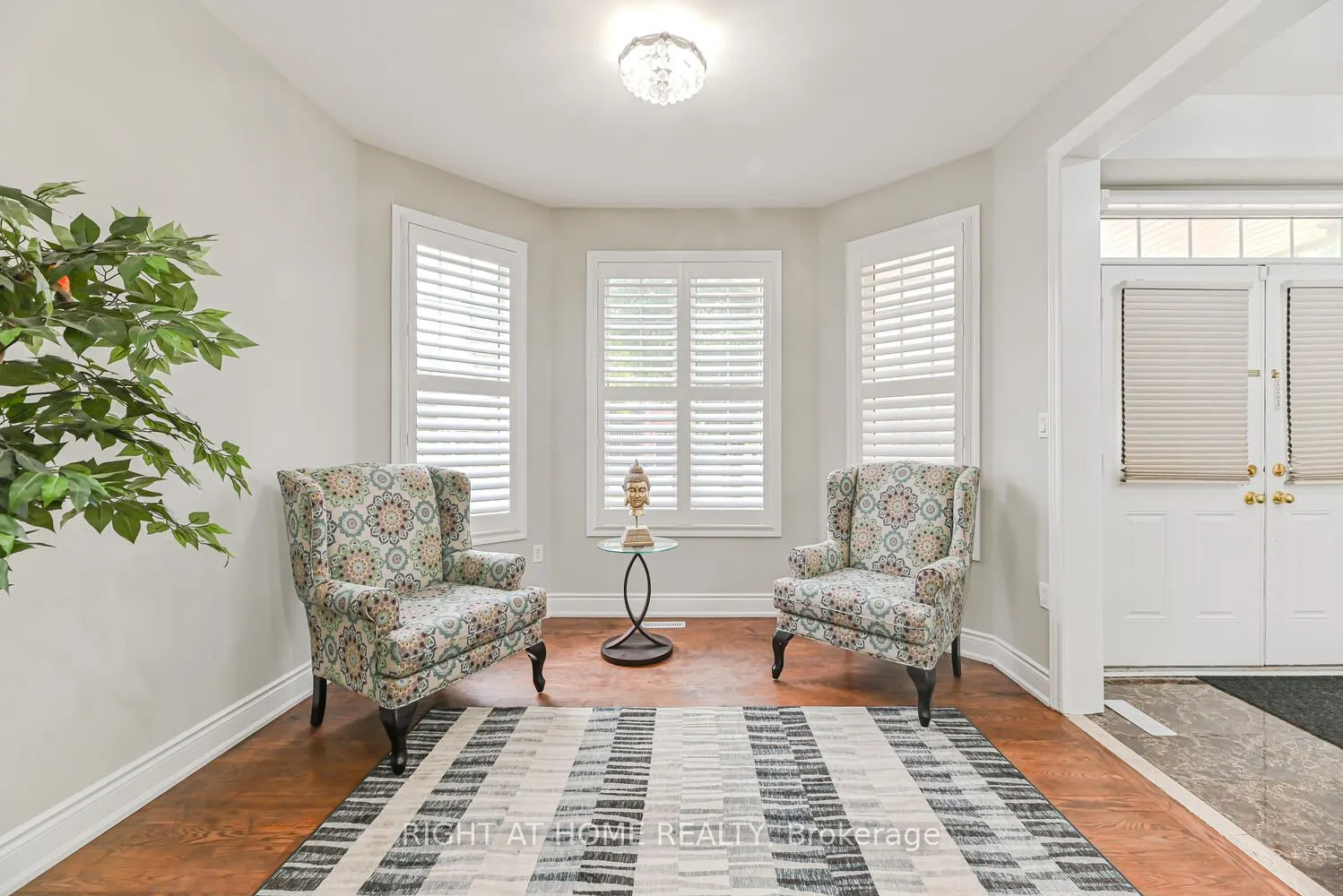 21 Hoptree Avenue