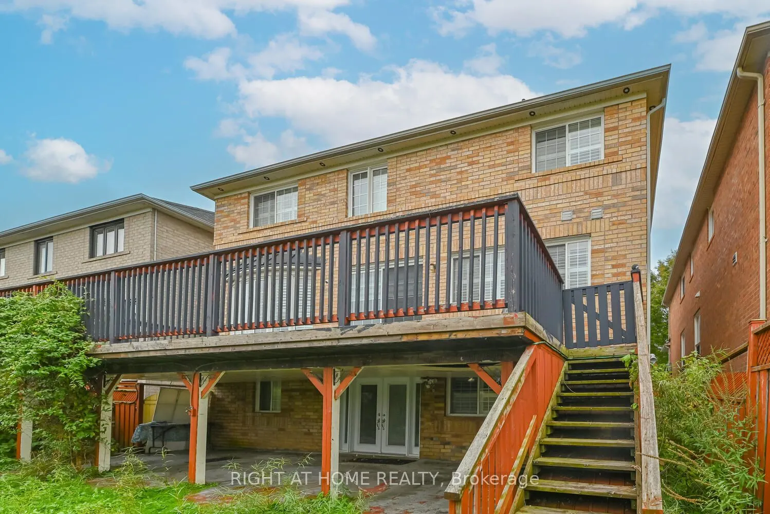 21 Hoptree Avenue