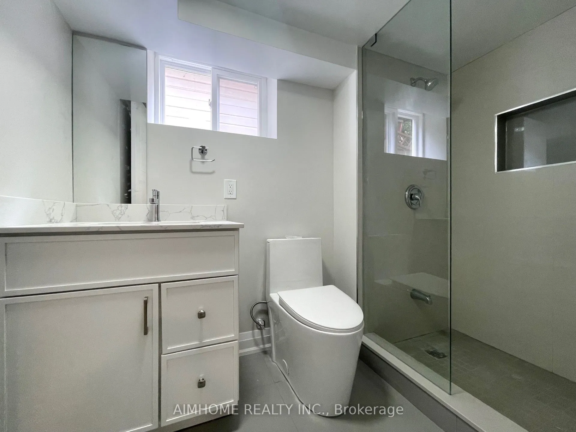 36 Forbes Road, #Lower