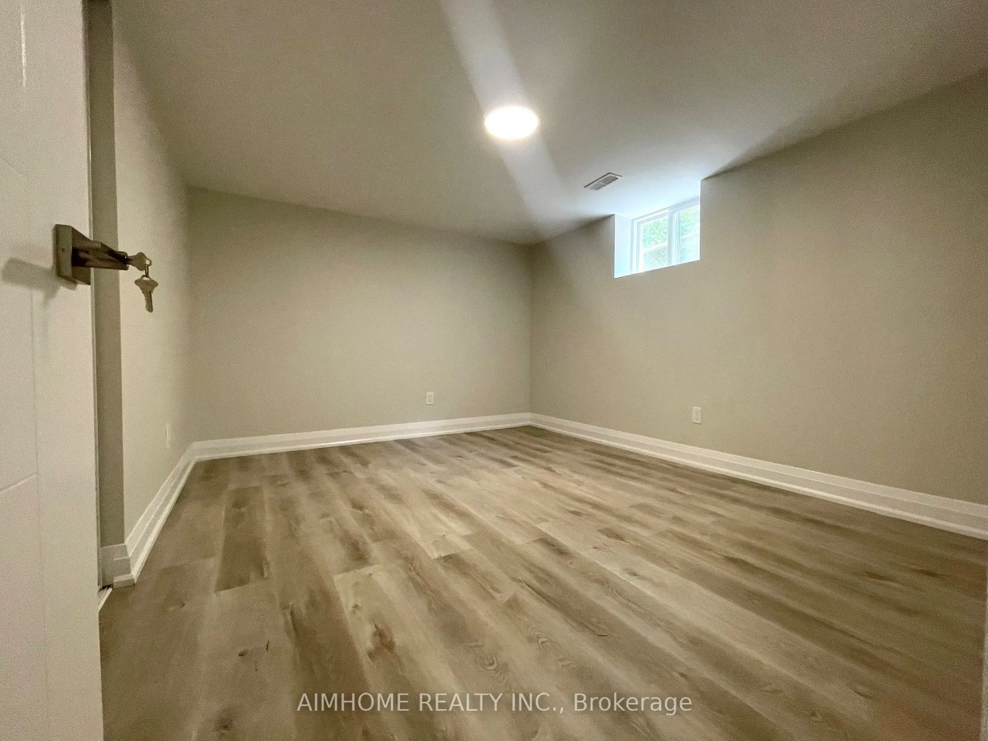 36 Forbes Road, #Lower